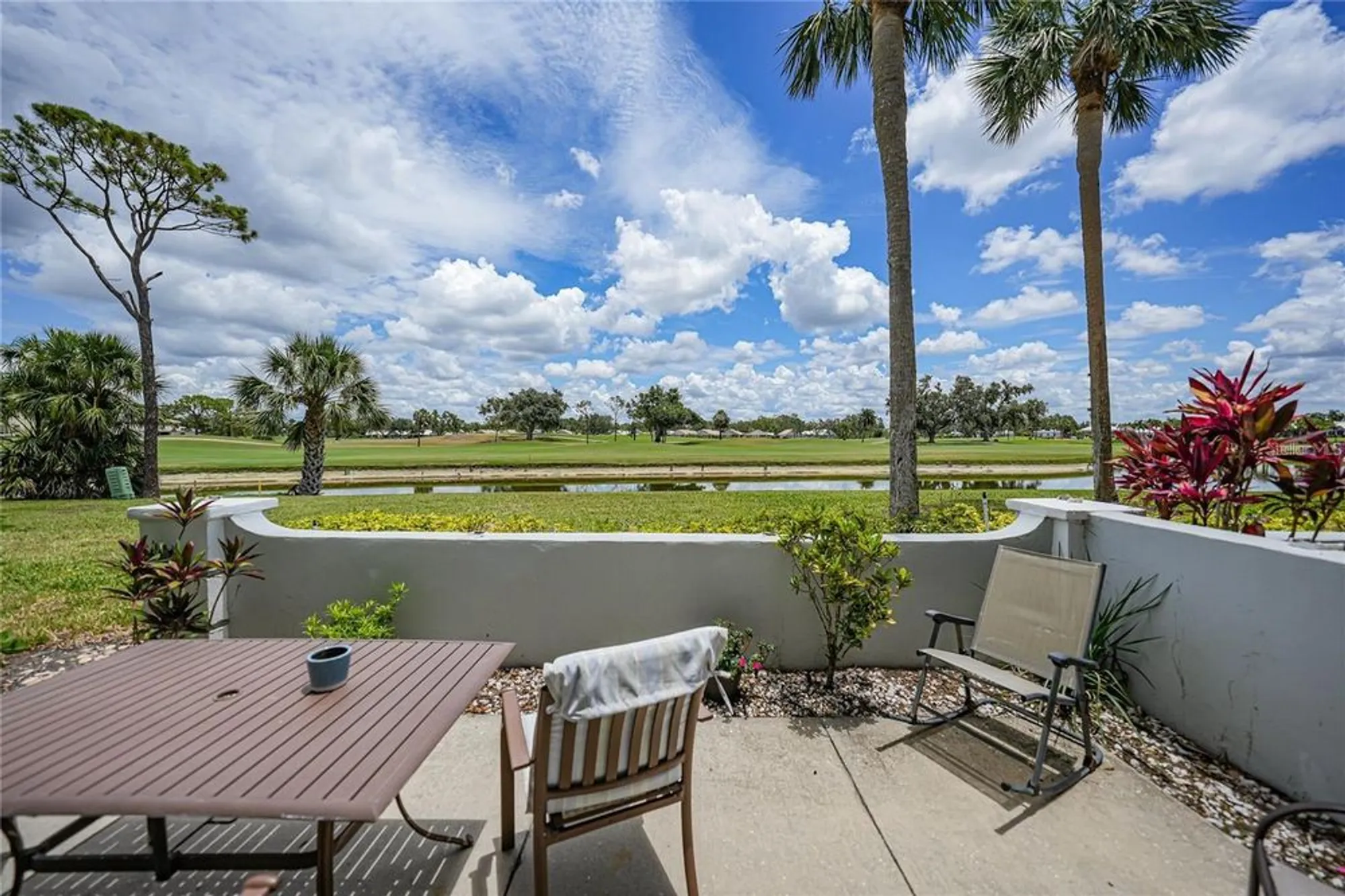 Property Slideshow image 31 of 40 | 404 cerromar cir 112, Venice, FL, 34293