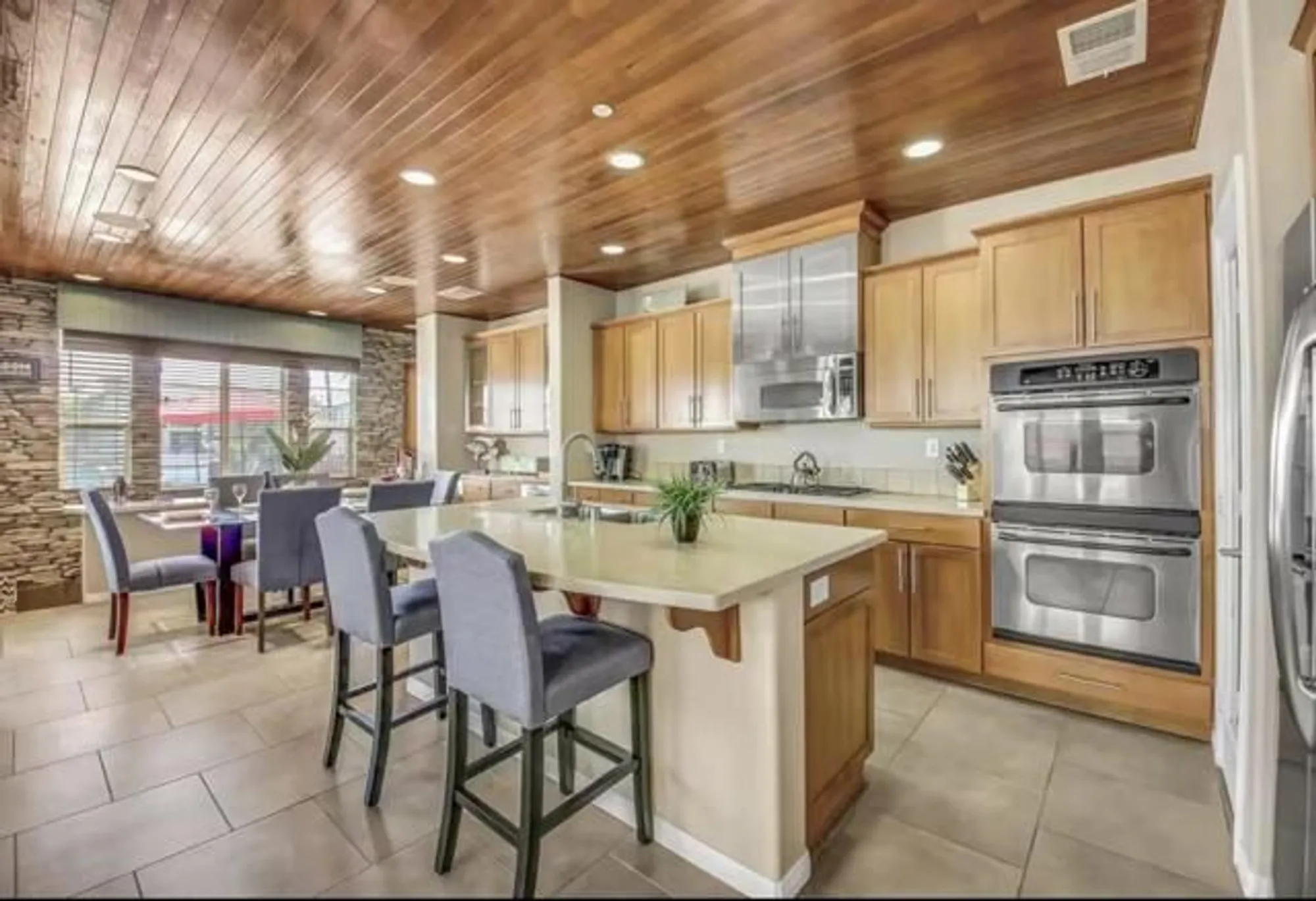 Property Slideshow image 7 of 36 | 43157 armonia ct, Indio, CA, 92203