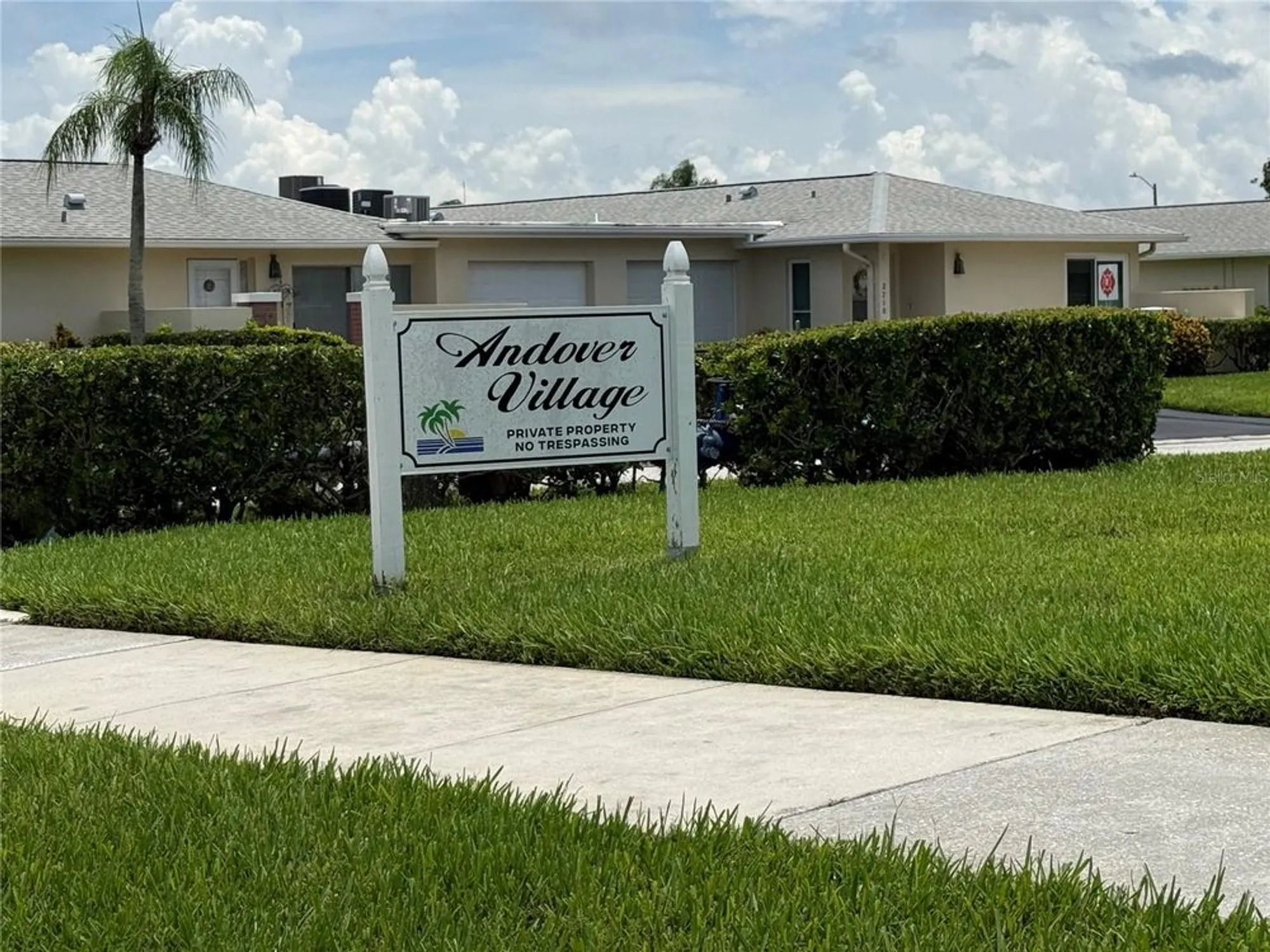 Property Slideshow image 5 of 51 | 2722 sherbrooke ln d, Palm Harbor, FL, 34684