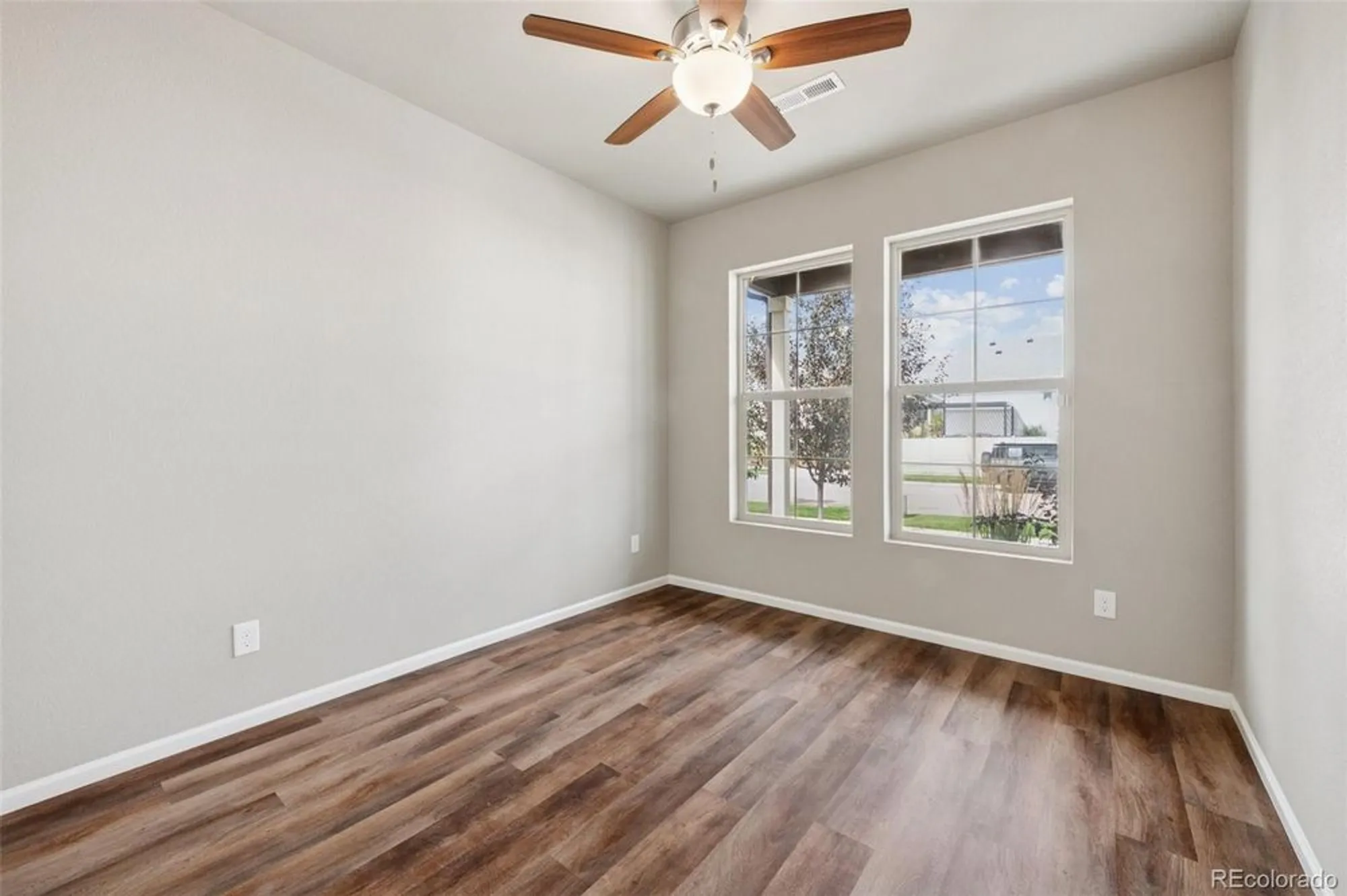 Property Slideshow image 4 of 24 | 6125 armdale hts, Colorado Springs, CO, 80927