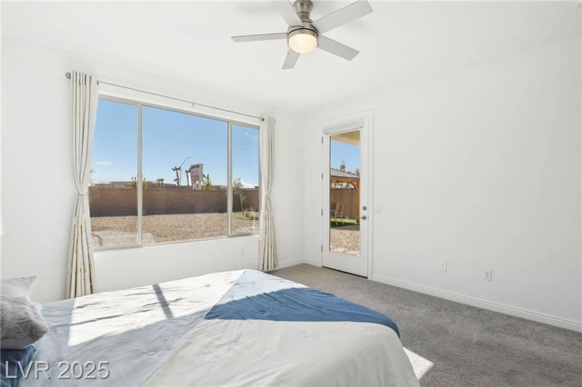 Property Slideshow image 18 of 41 | 2255 woodbluff ave, North Las Vegas, NV, 89086