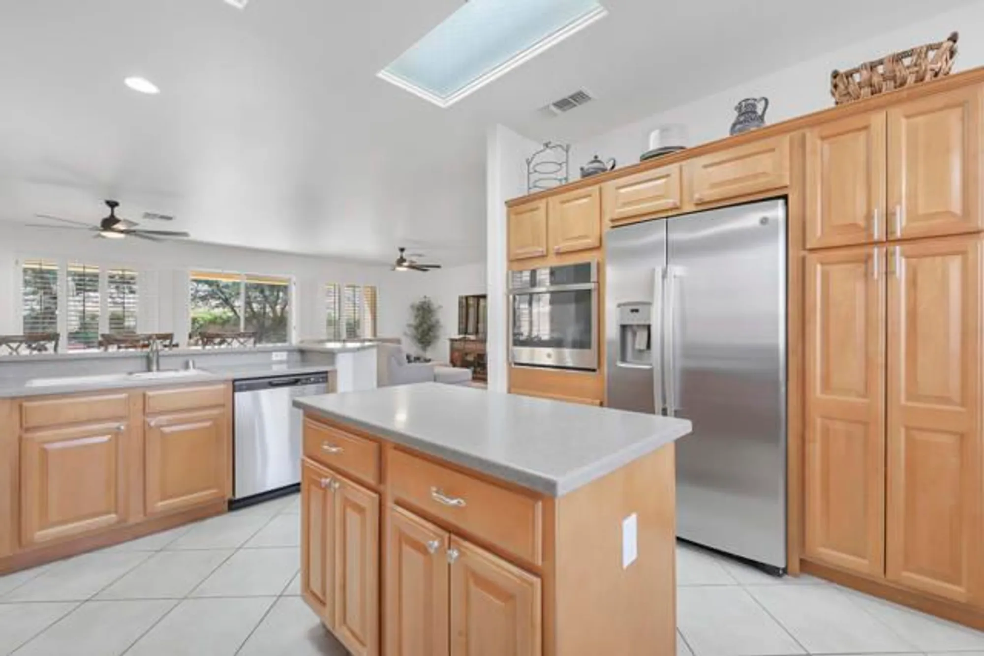 Property Slideshow image 14 of 43 | 78259 kistler way, Palm Desert, CA, 92211