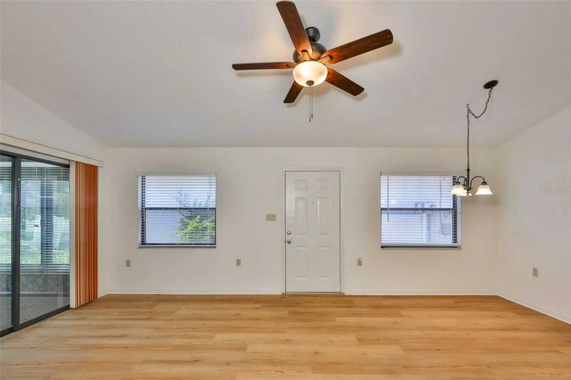 Property Slideshow image 7 of 39 | 6253 sandpipers dr, Lakeland, FL, 33809