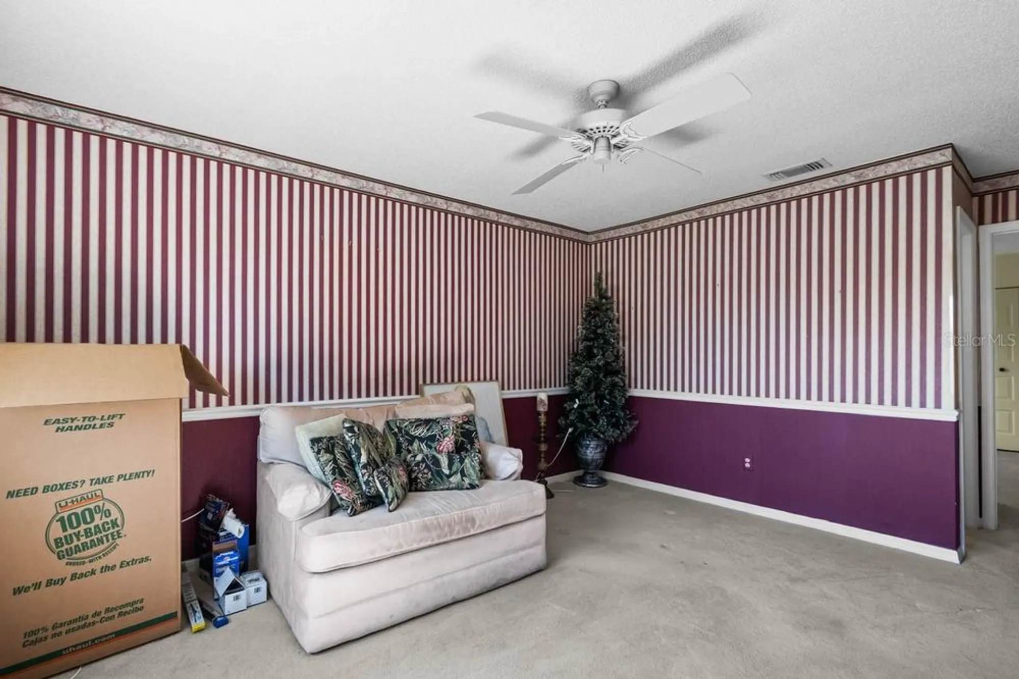 Property Slideshow image 15 of 45 | 606 fort duquesna dr, Sun City Center, FL, 33573