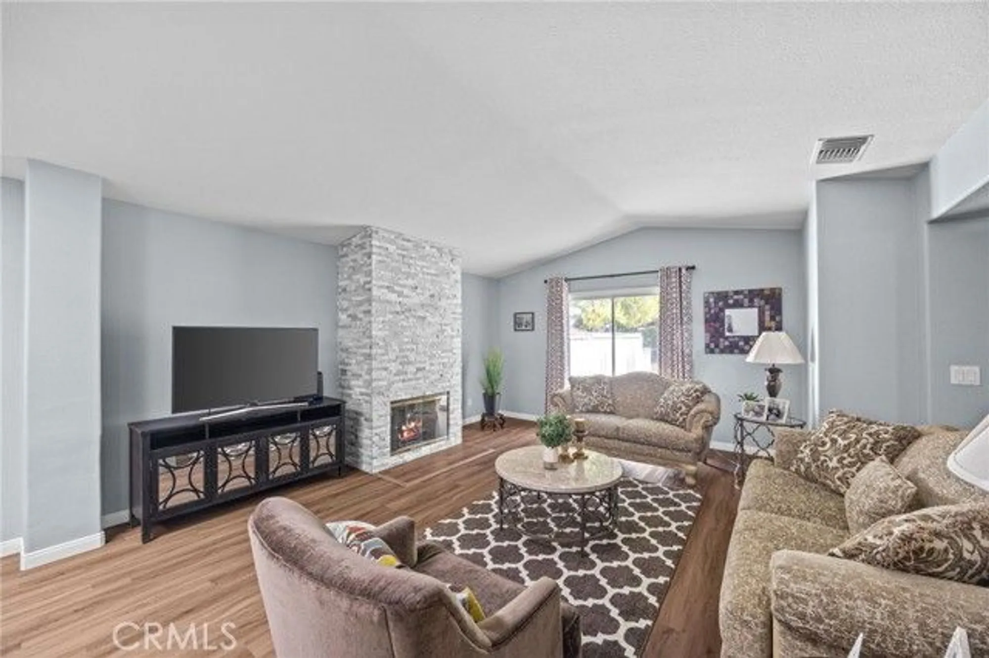Property Slideshow image 6 of 44 | 40430 via francisco, Murrieta, CA, 92562