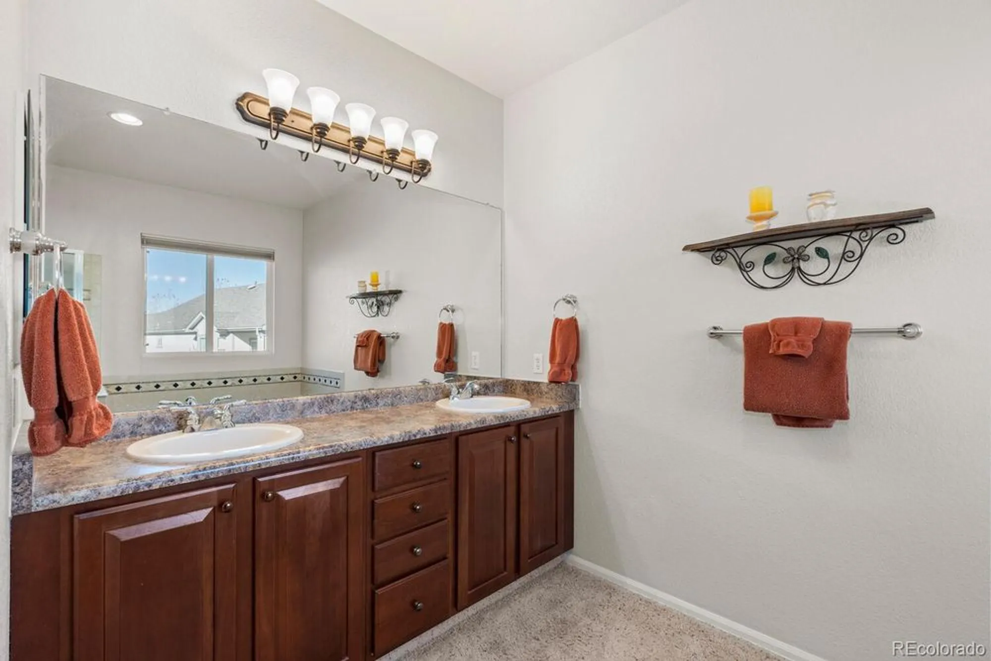Property Slideshow image 25 of 47 | 8322 s quatar cir, Aurora, CO, 80016