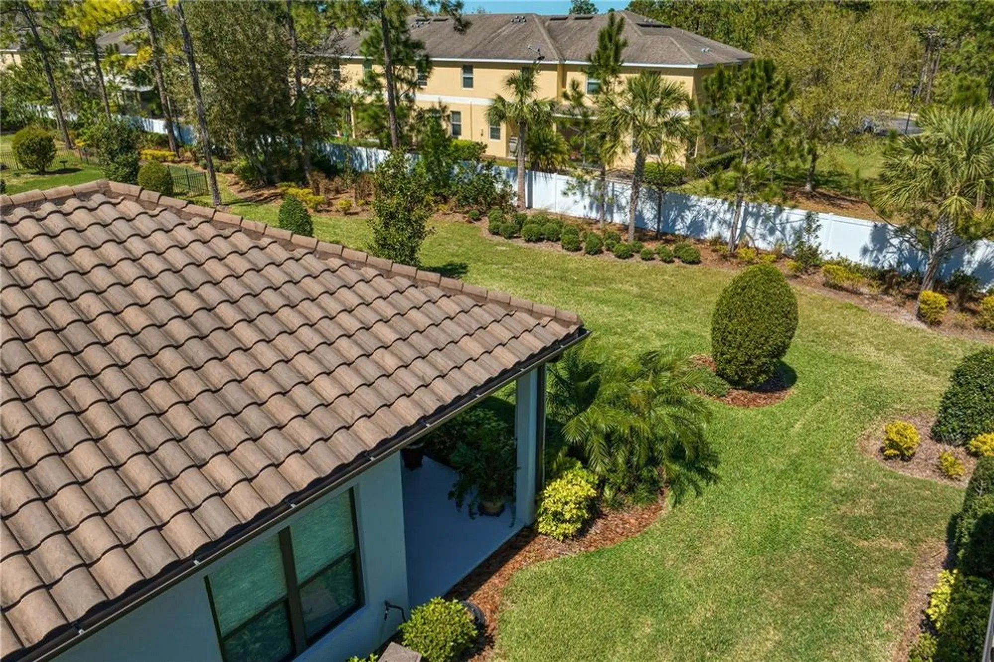 Property Slideshow image 42 of 68 | 20173 umbria hill dr, Tampa, FL, 33647