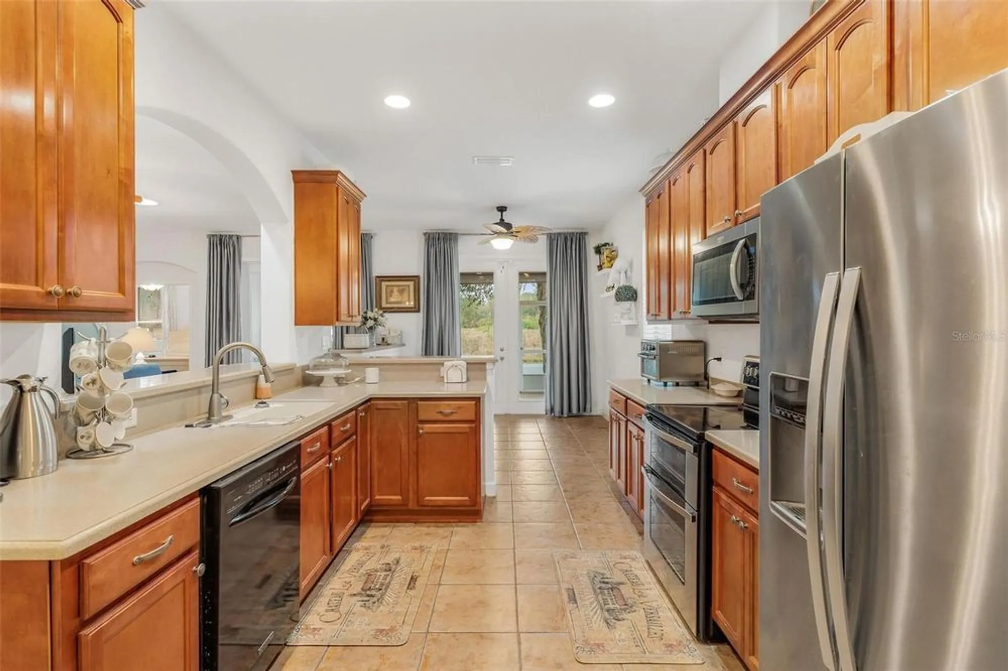 Property Slideshow image 19 of 44 | 6342 sanders grove cir, Okahumpka, FL, 34762