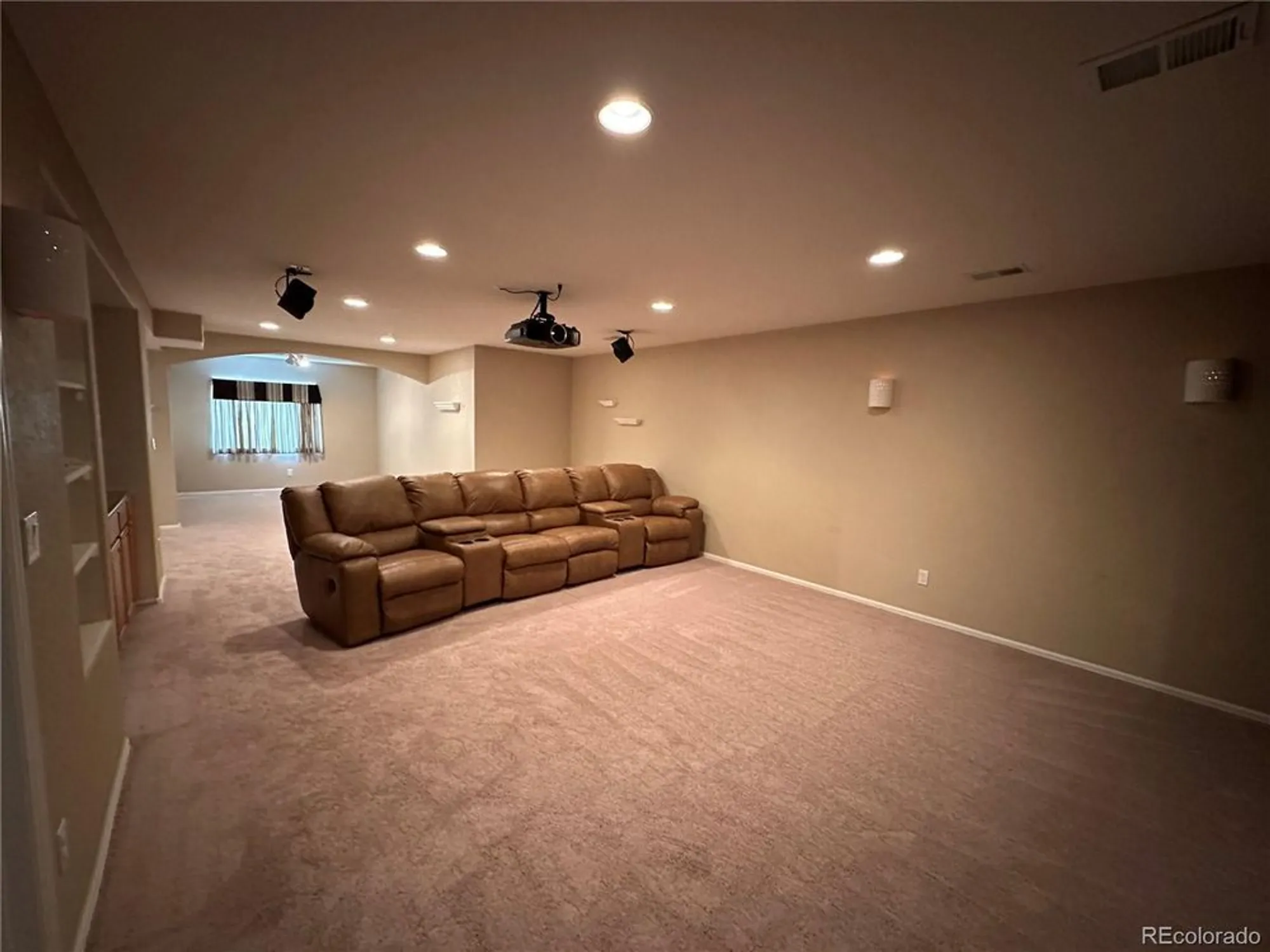 Property Slideshow image 23 of 28 | 22840 e heritage pkwy, Aurora, CO, 80016
