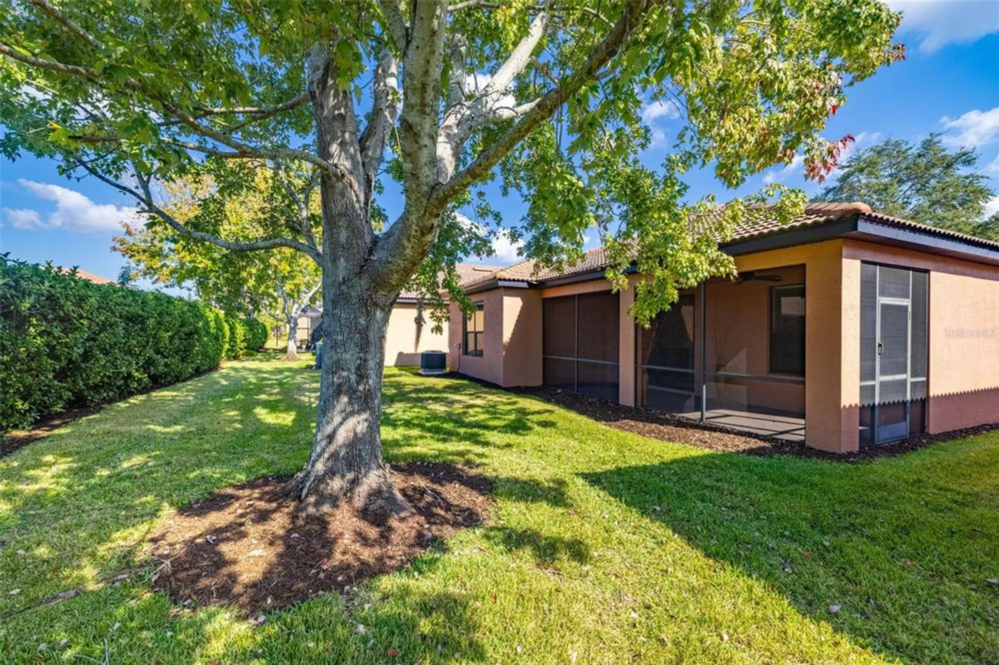 Property Slideshow image 41 of 54 | 5808 hidden falls ln, Apollo Beach, FL, 33572