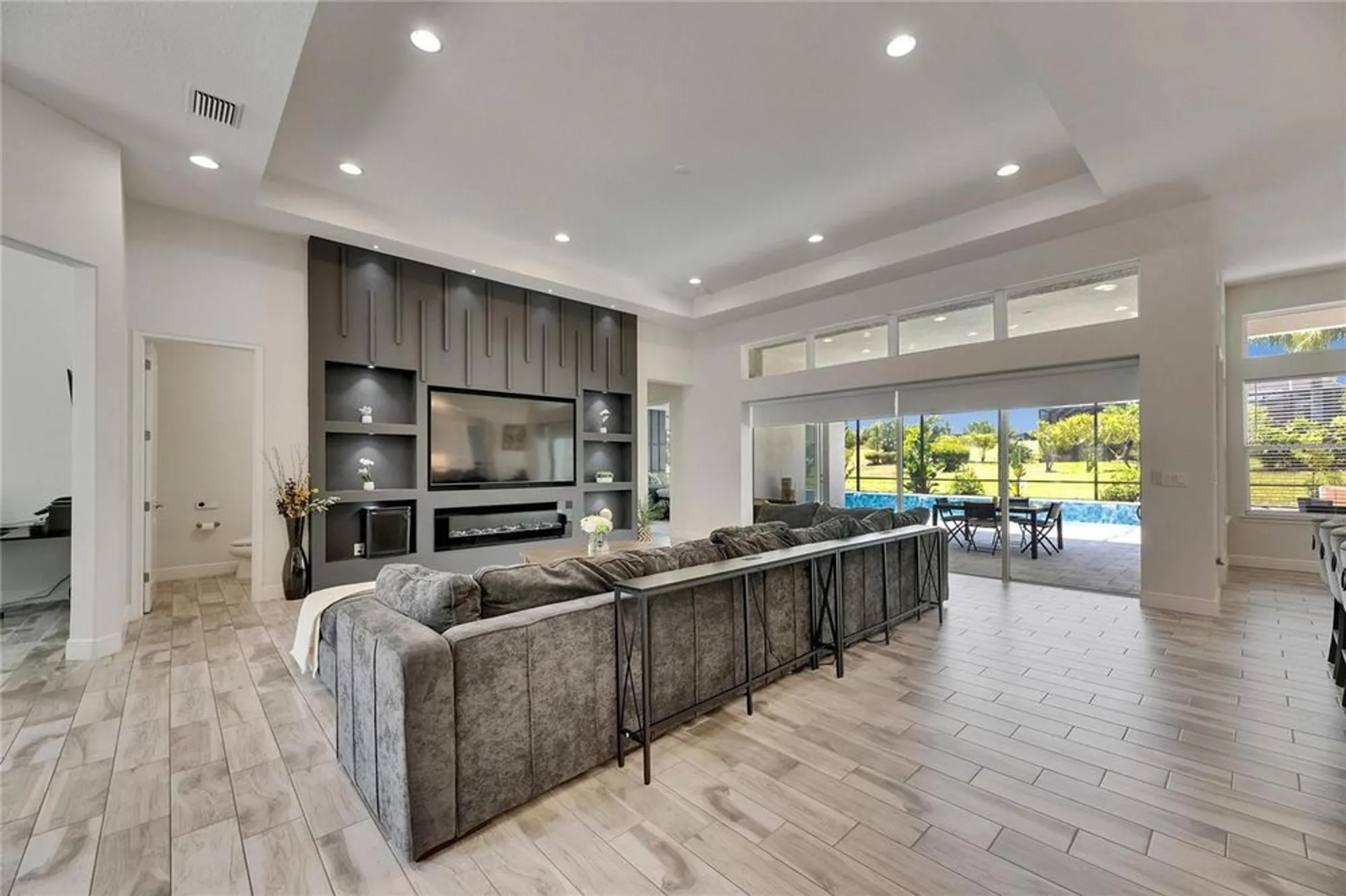 Property Slideshow image 14 of 92 | 13539 carryback dr, Dade City, FL, 33525