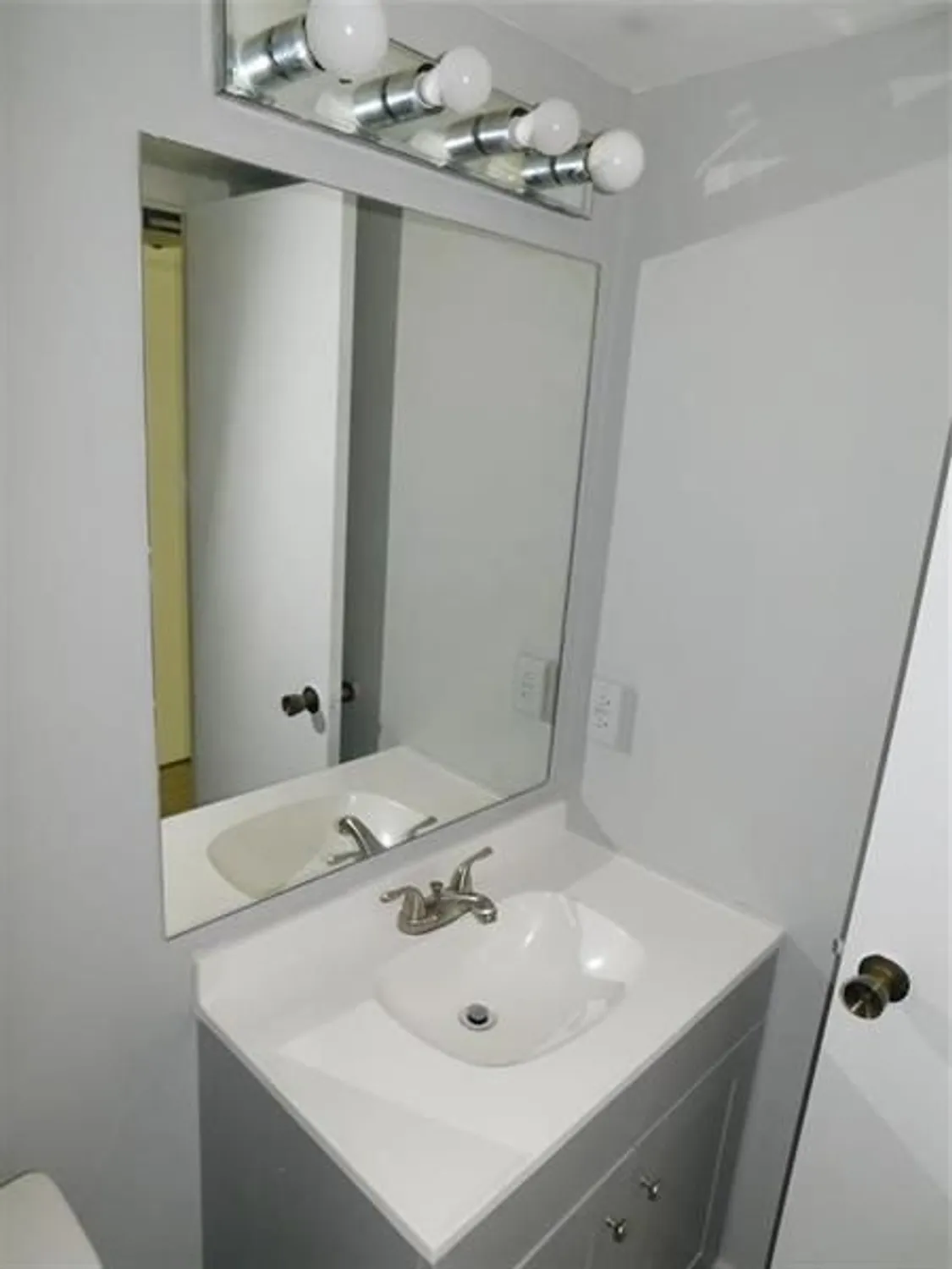 Property Slideshow image 16 of 42 | 333 newport v # 333, Deerfield Beach, FL, 33442