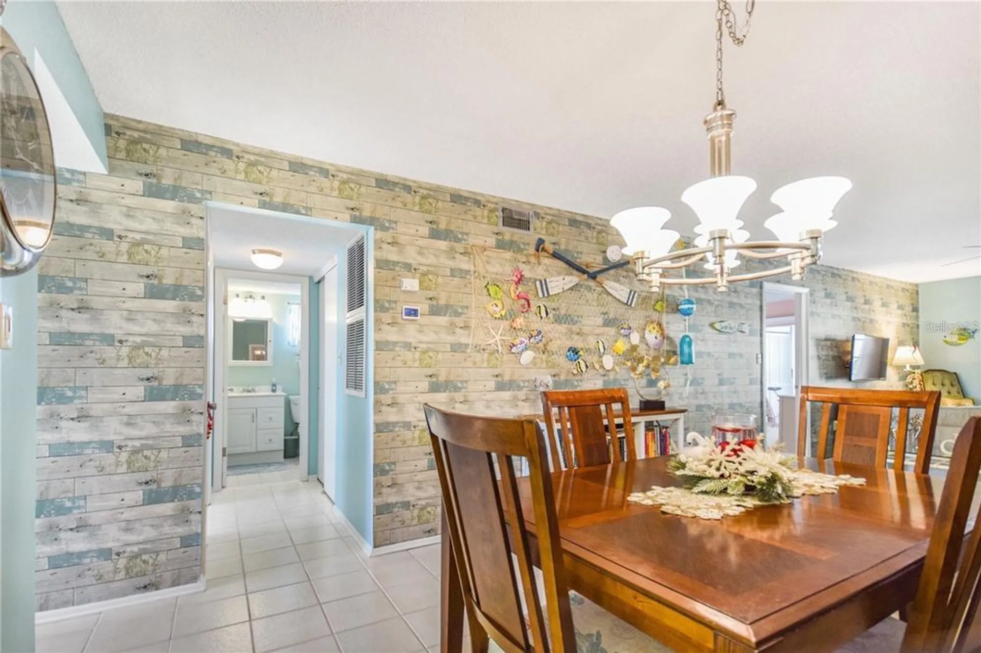 Property Slideshow image 5 of 43 | 3617 lake bayshore dr j-401, Bradenton, FL, 34205