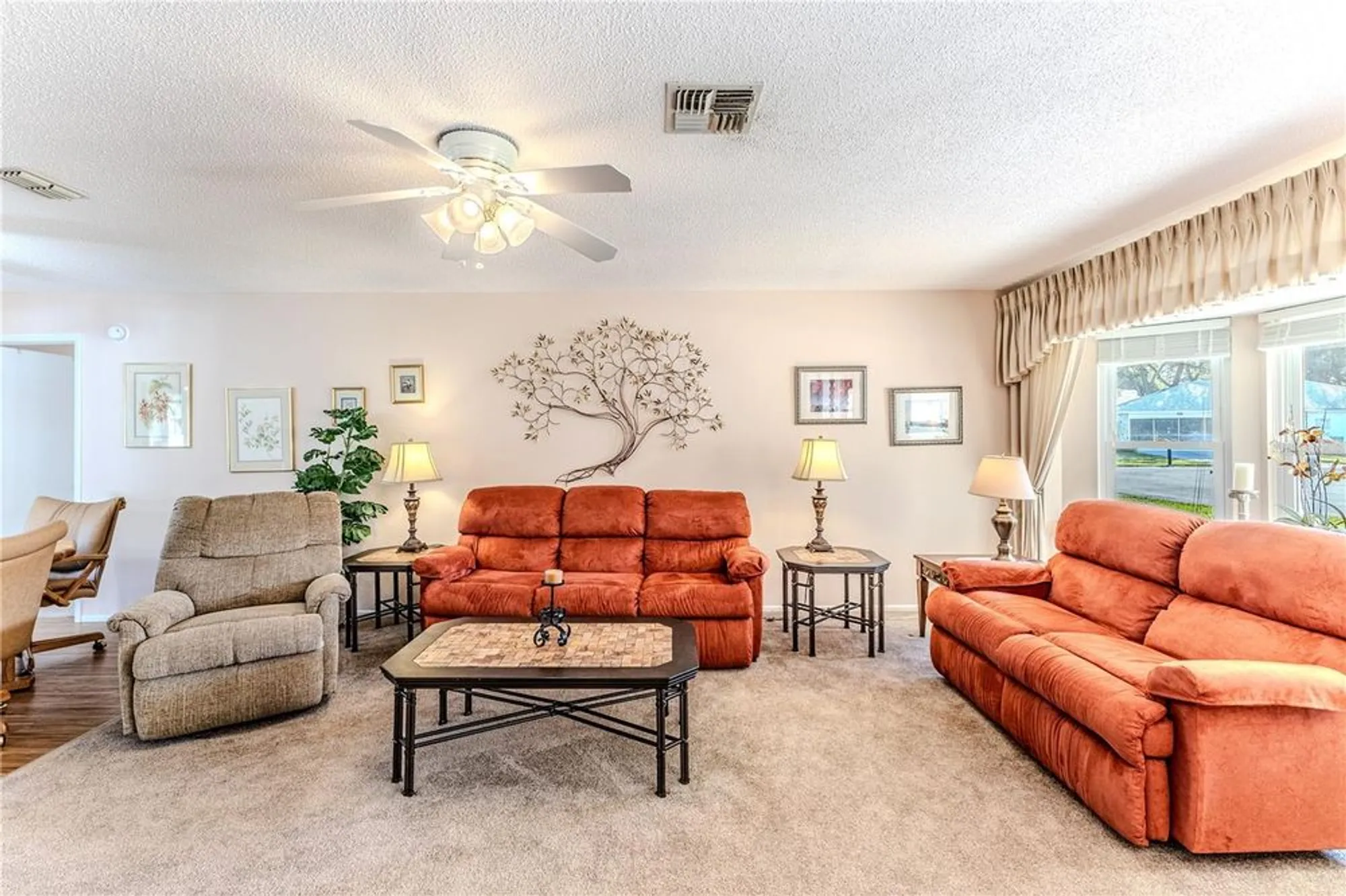 Property Slideshow image 13 of 73 | 6163 spyglass ct, Spring Hill, FL, 34606