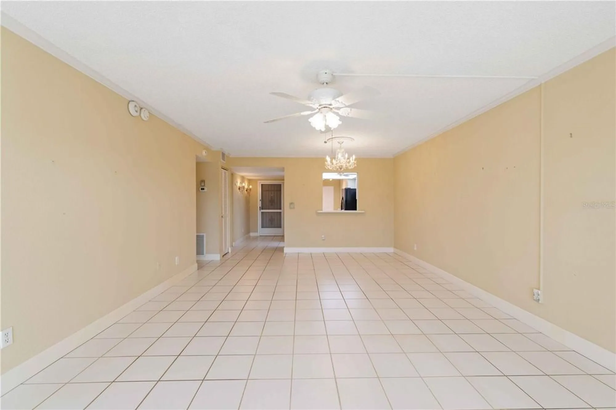 Property Slideshow image 5 of 23 | 6999 w country club dr 125, Sarasota, FL, 34243