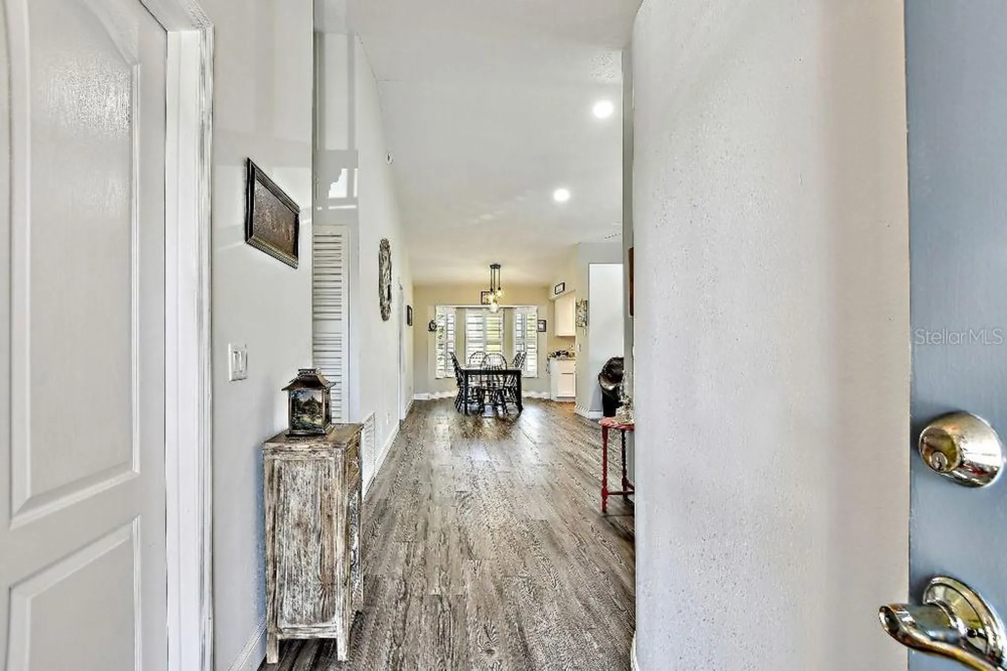 Property Slideshow image 3 of 23 | 2291 americus blvd 41, Clearwater, FL, 33763