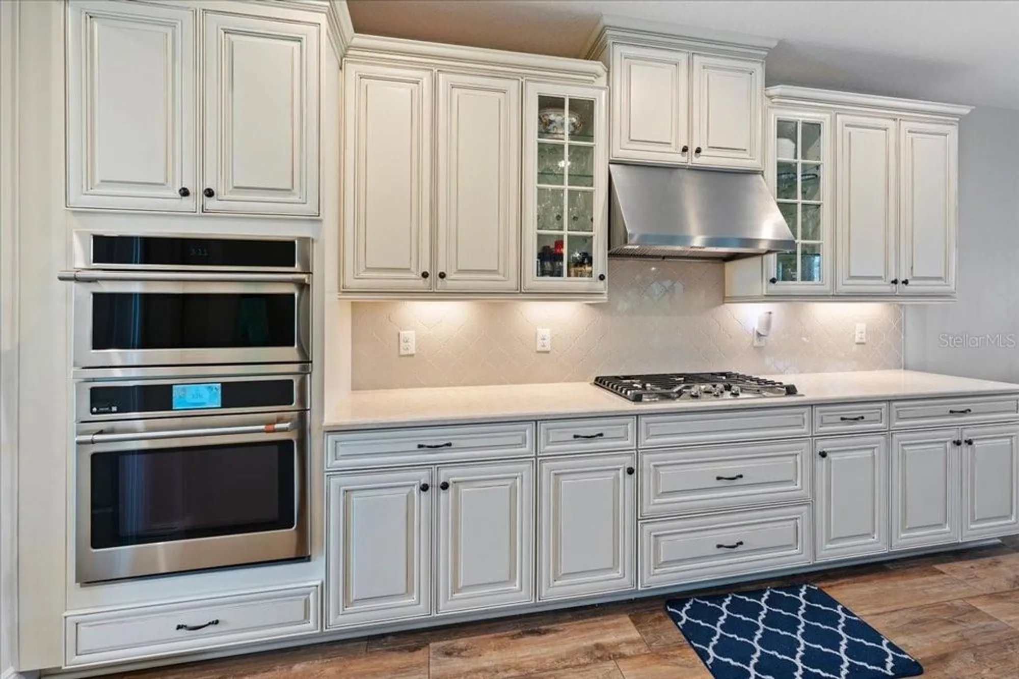 Property Slideshow image 26 of 86 | 10215 milky way cir, Sarasota, FL, 34241