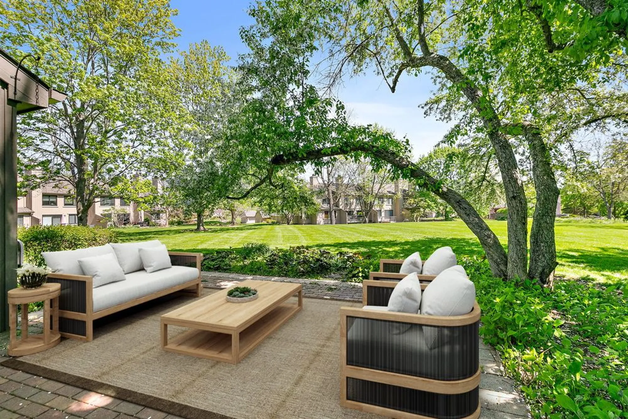 Property Slideshow image 37 of 48 | 535 woodview rd, Lake Barrington, IL, 60010