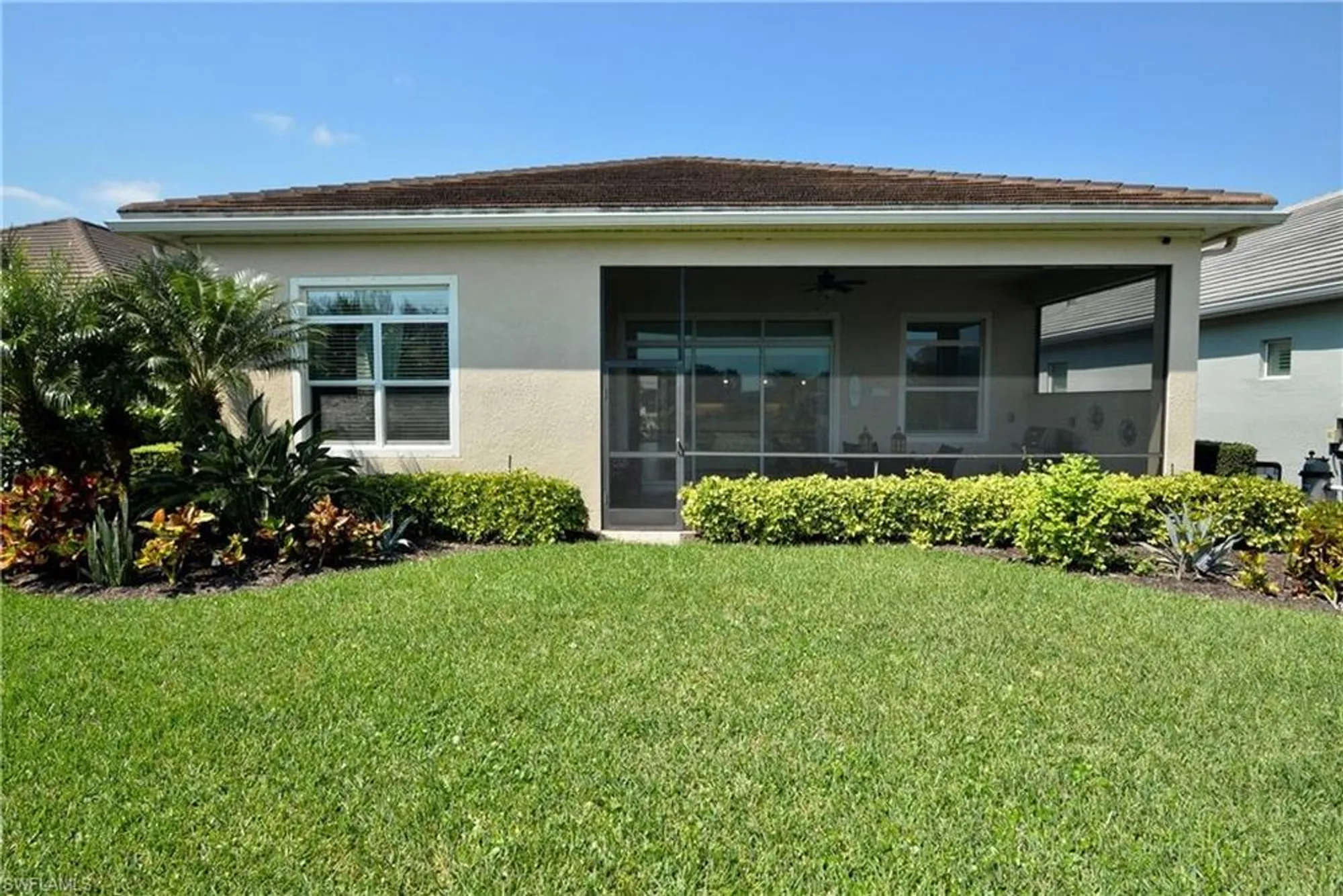 Property Slideshow image 18 of 24 | 2956 willow ridge ct, Fort Myers, FL, 33905