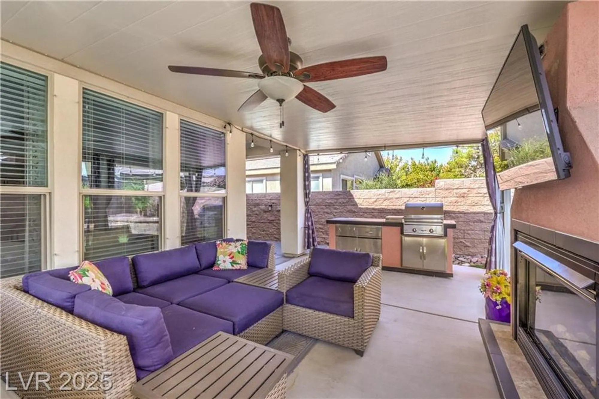 Property Slideshow image 28 of 44 | 3740 corte bella hills ave, North Las Vegas, NV, 89081