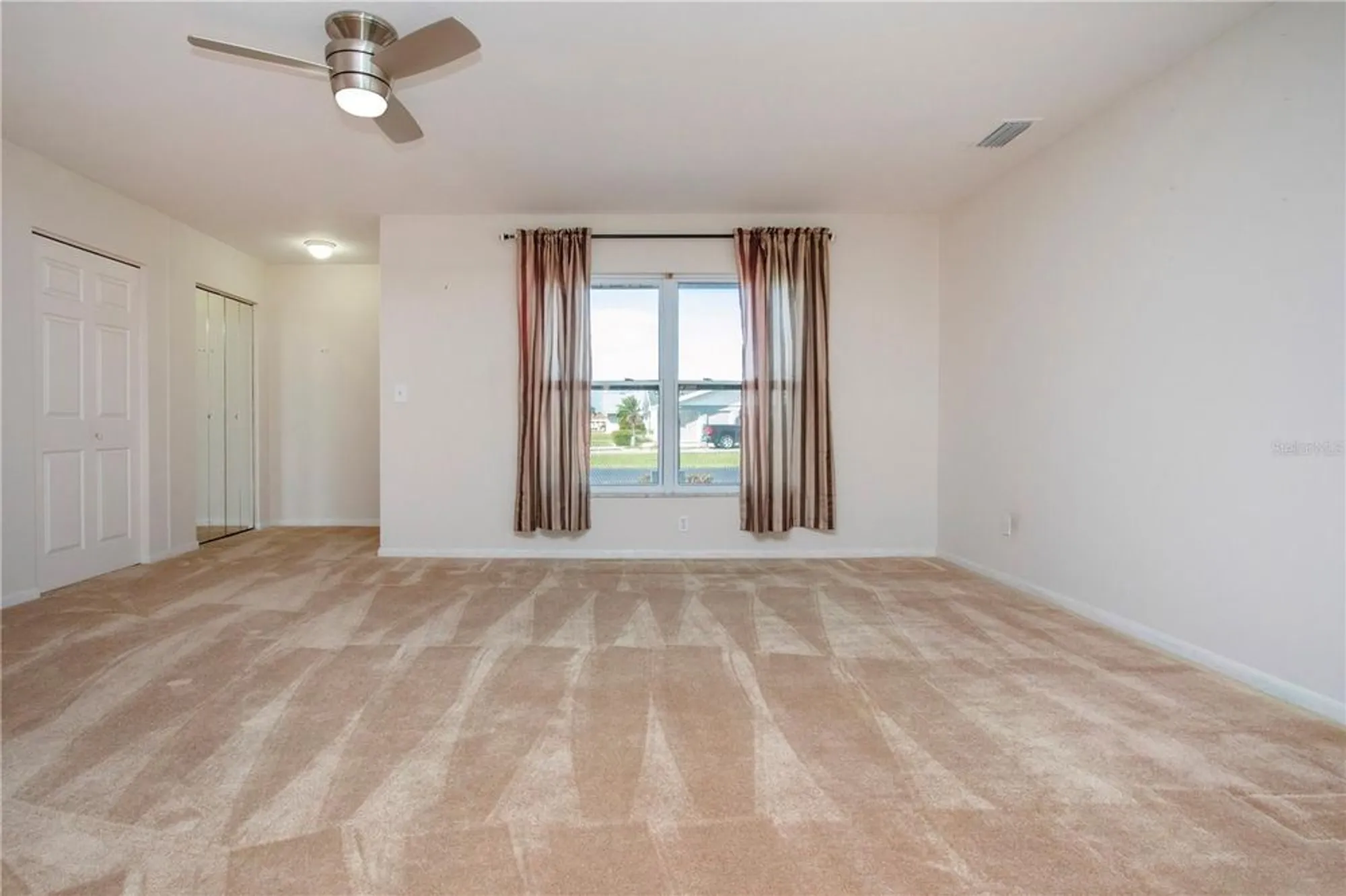 Property Slideshow image 15 of 60 | 332 club manor dr # 10, Sun City Center, FL, 33573