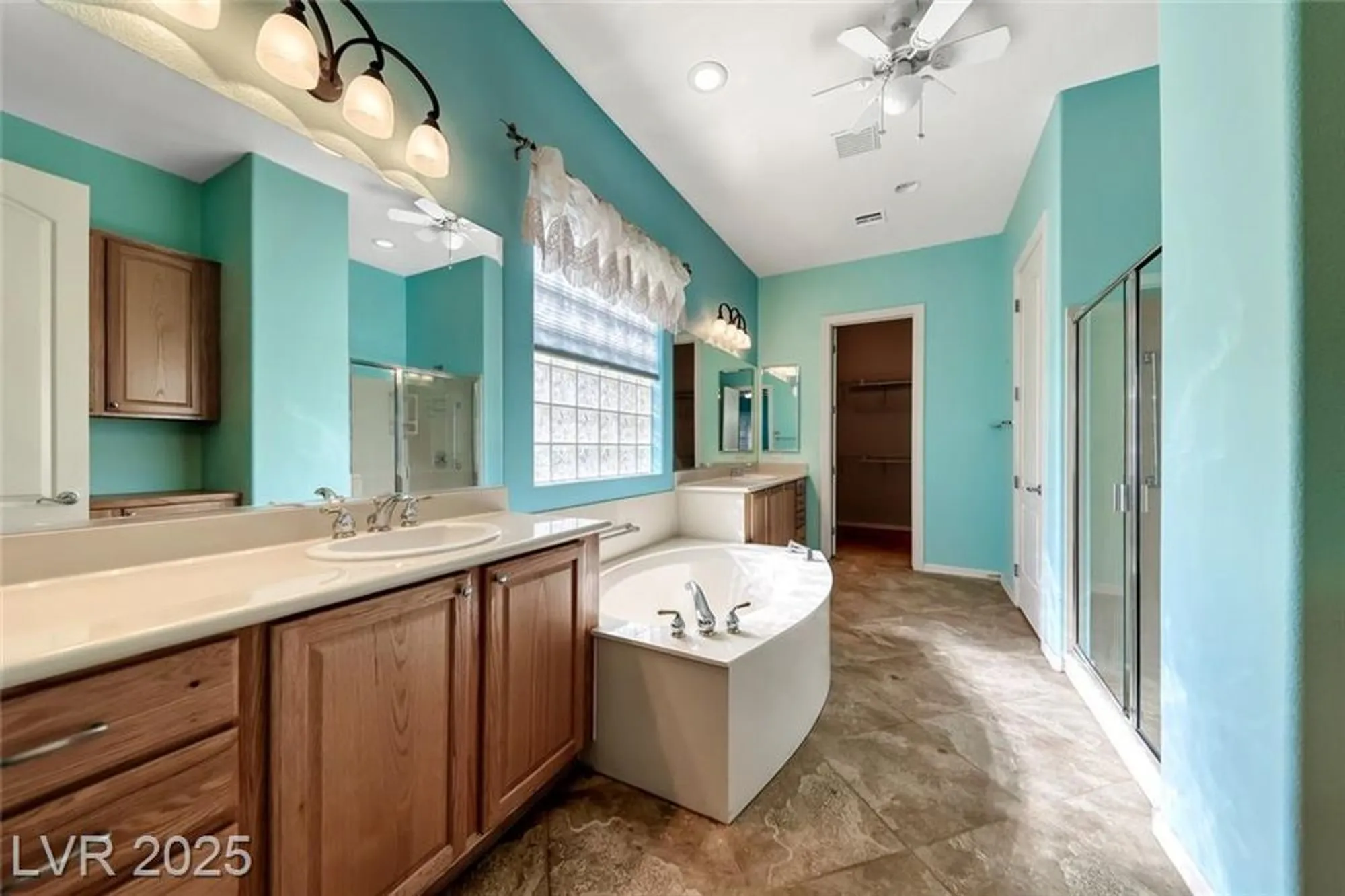 Property Slideshow image 20 of 43 | 2608 savannah springs ave, Henderson, NV, 89052