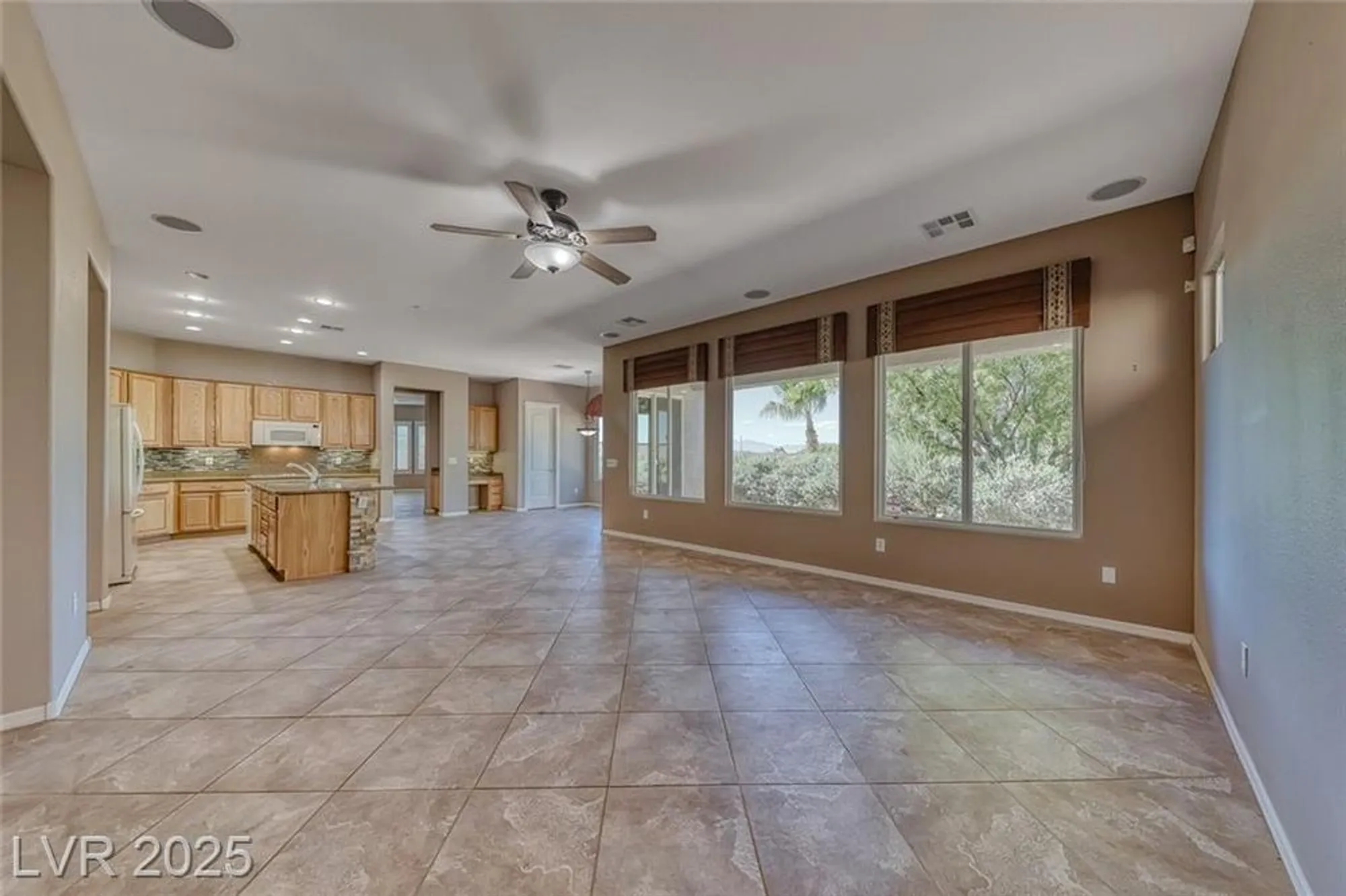 Property Slideshow image 17 of 43 | 2608 savannah springs ave, Henderson, NV, 89052