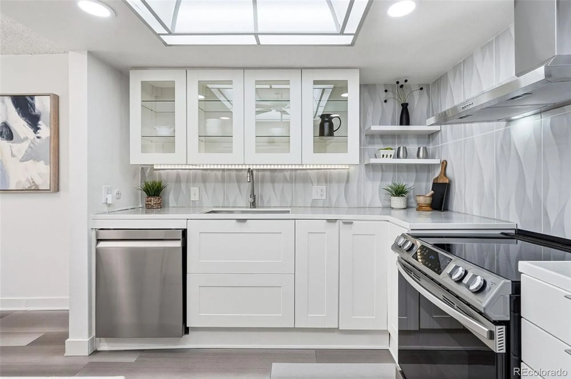 Property Slideshow image 16 of 37 | 13691 e marina dr 408, Aurora, CO, 80014