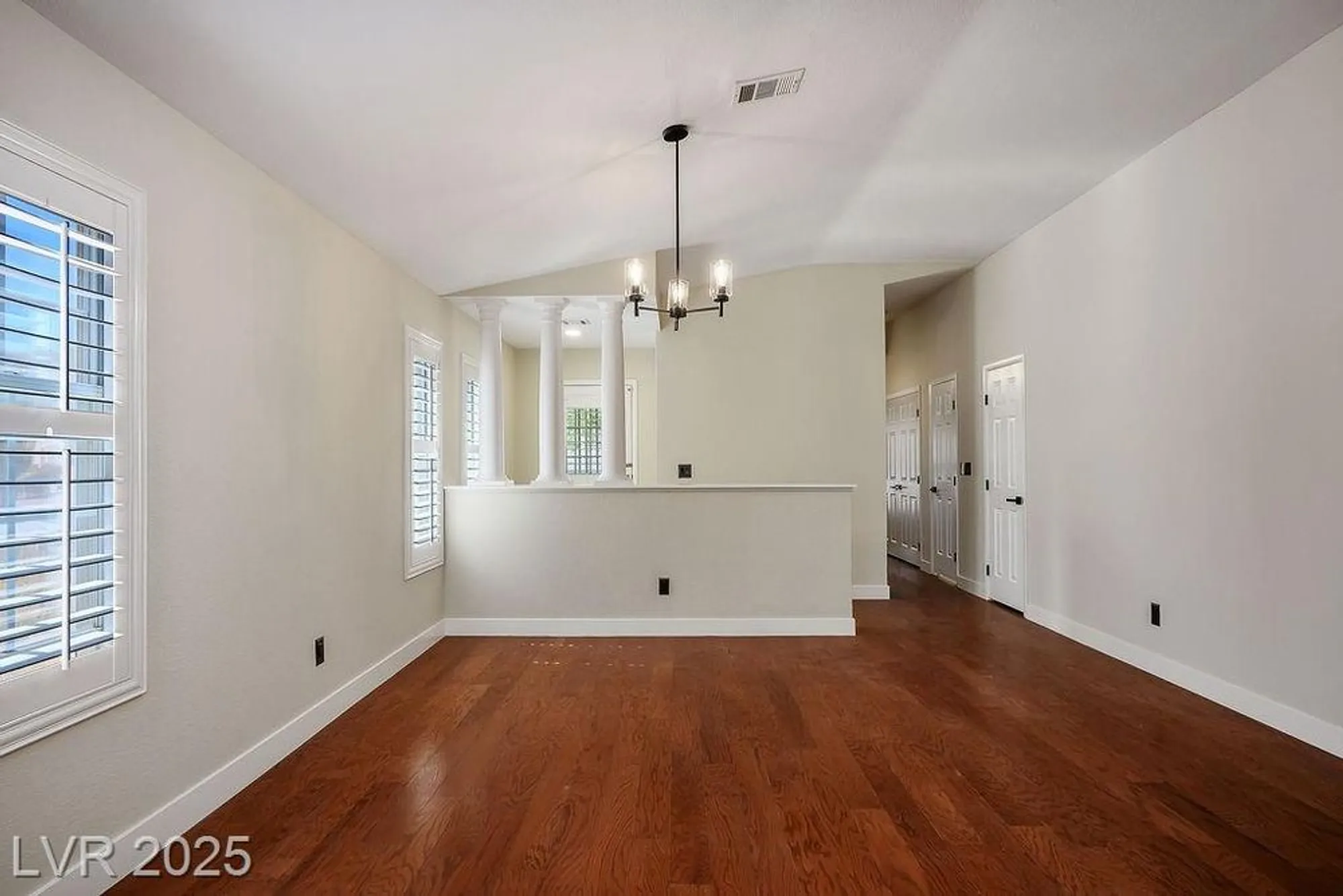 Property Slideshow image 6 of 32 | 4824 lawnwood ct, Las Vegas, NV, 89130