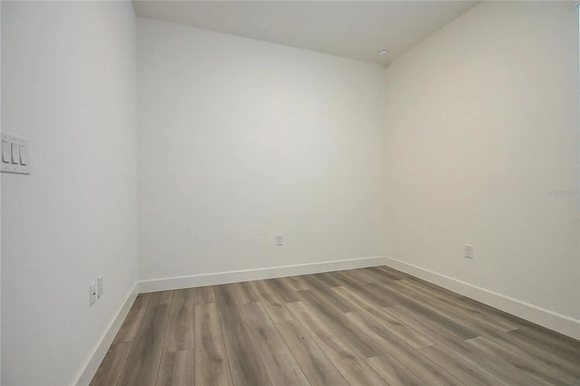 Property Slideshow image 34 of 91 | 411 sandsend ct, Apollo Beach, FL, 33572