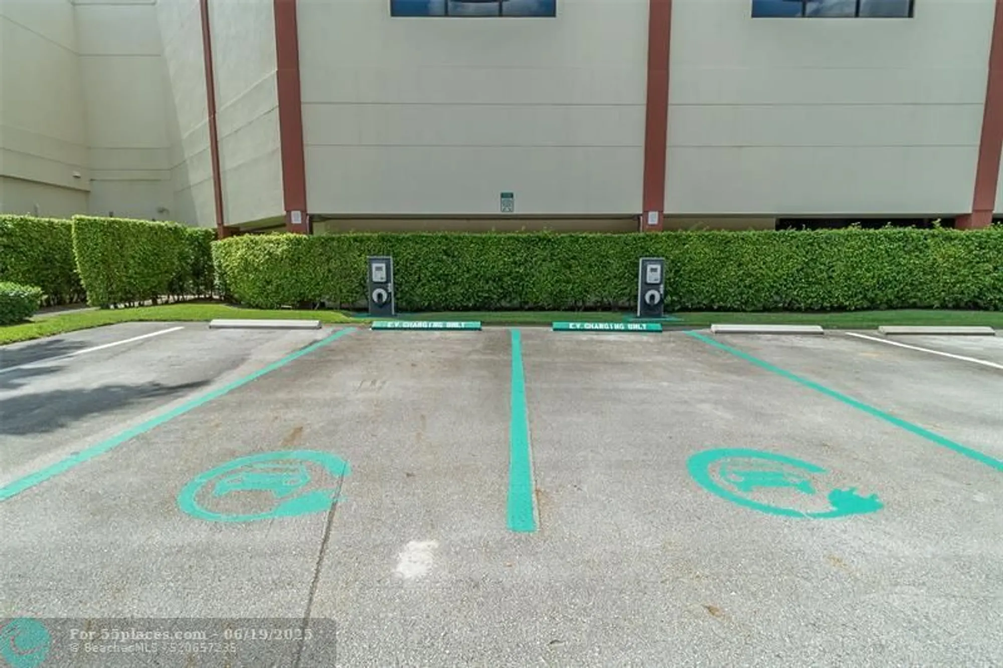 Property Slideshow image 34 of 80 | 9800 n hollybrook lake dr apt 309, Pembroke Pines, FL, 33025