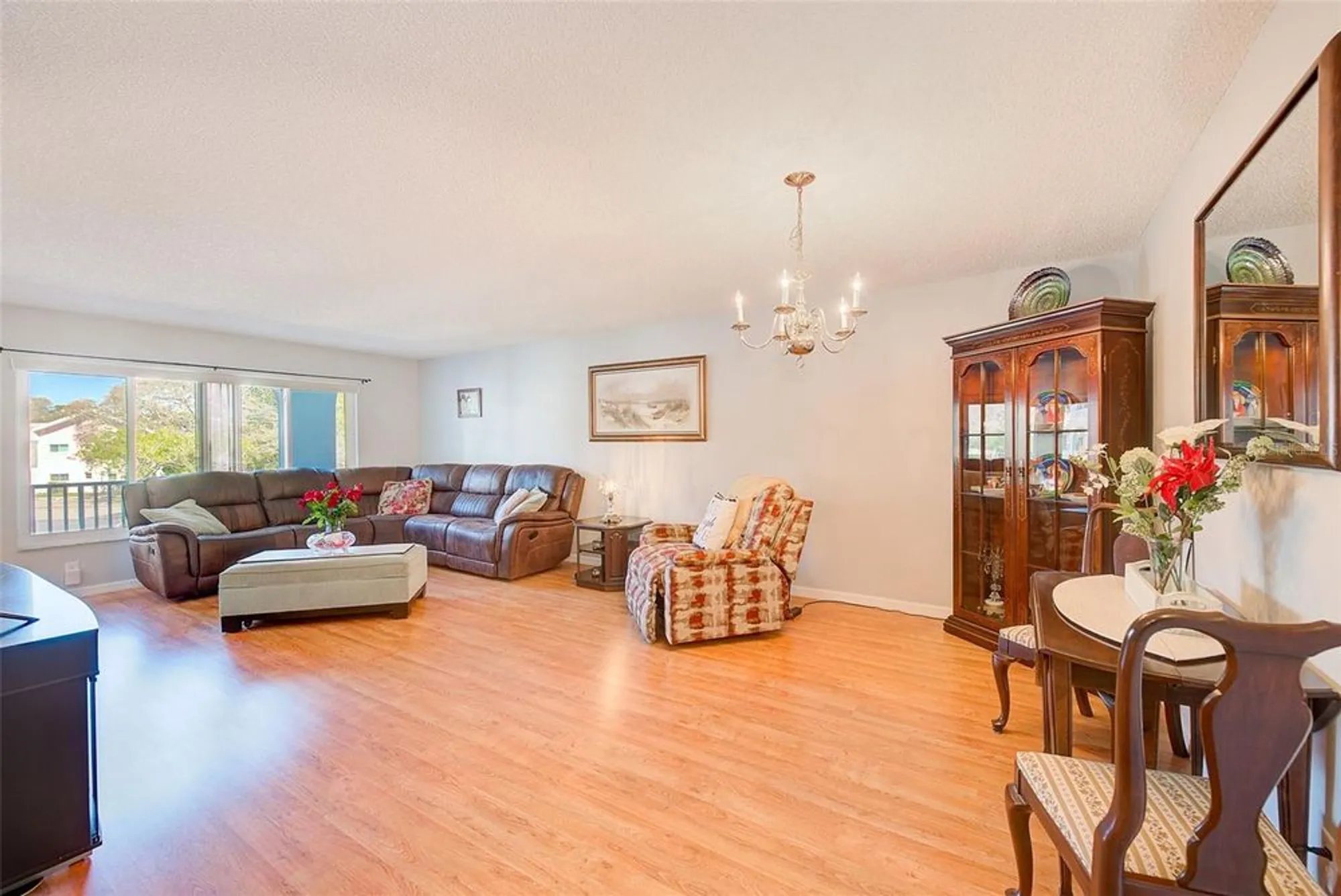 Property Slideshow image 7 of 43 | 2229 americus blvd 25, Clearwater, FL, 33763