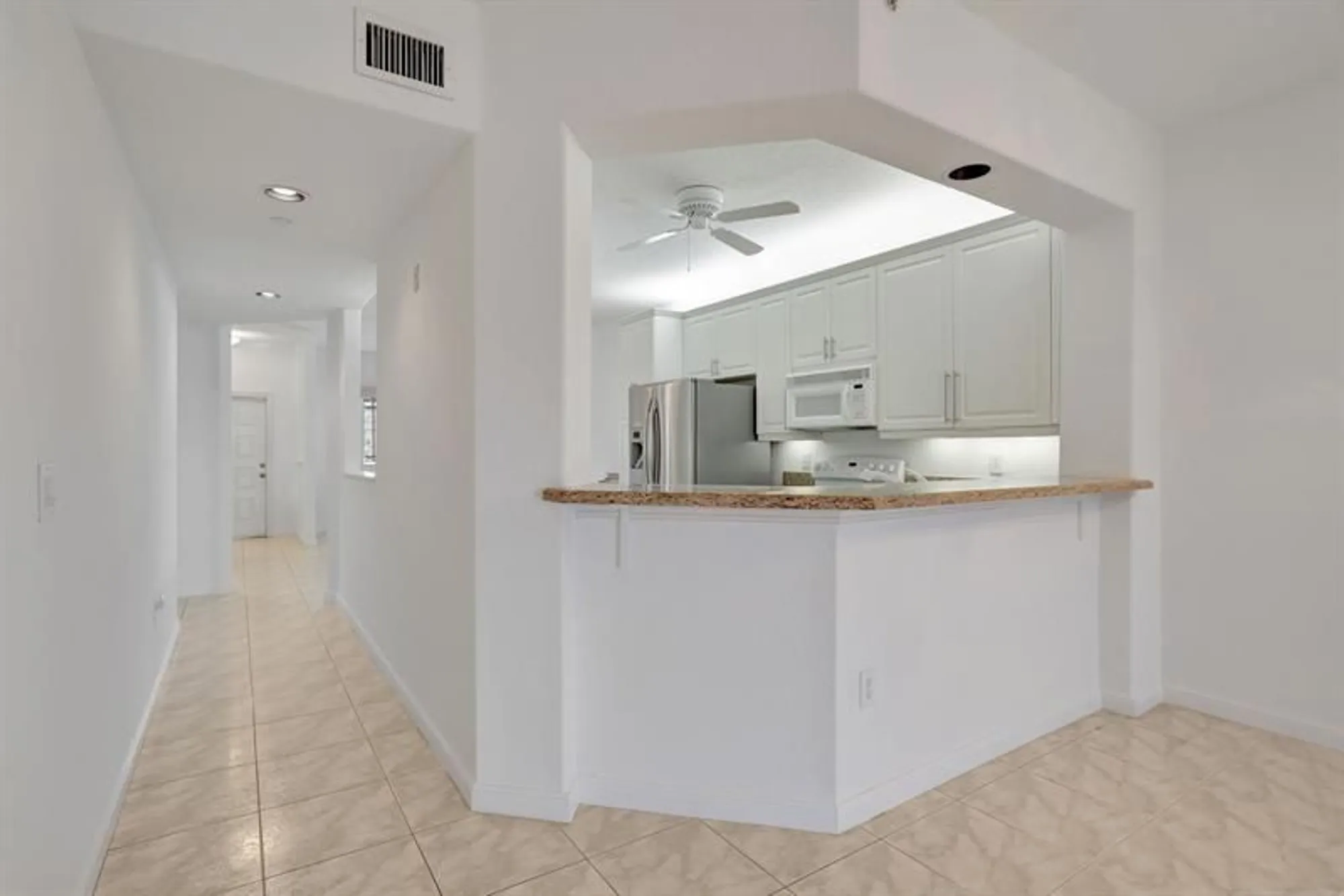 Property Slideshow image 19 of 36 | 7727 southampton ter 205, Tamarac, FL, 33321