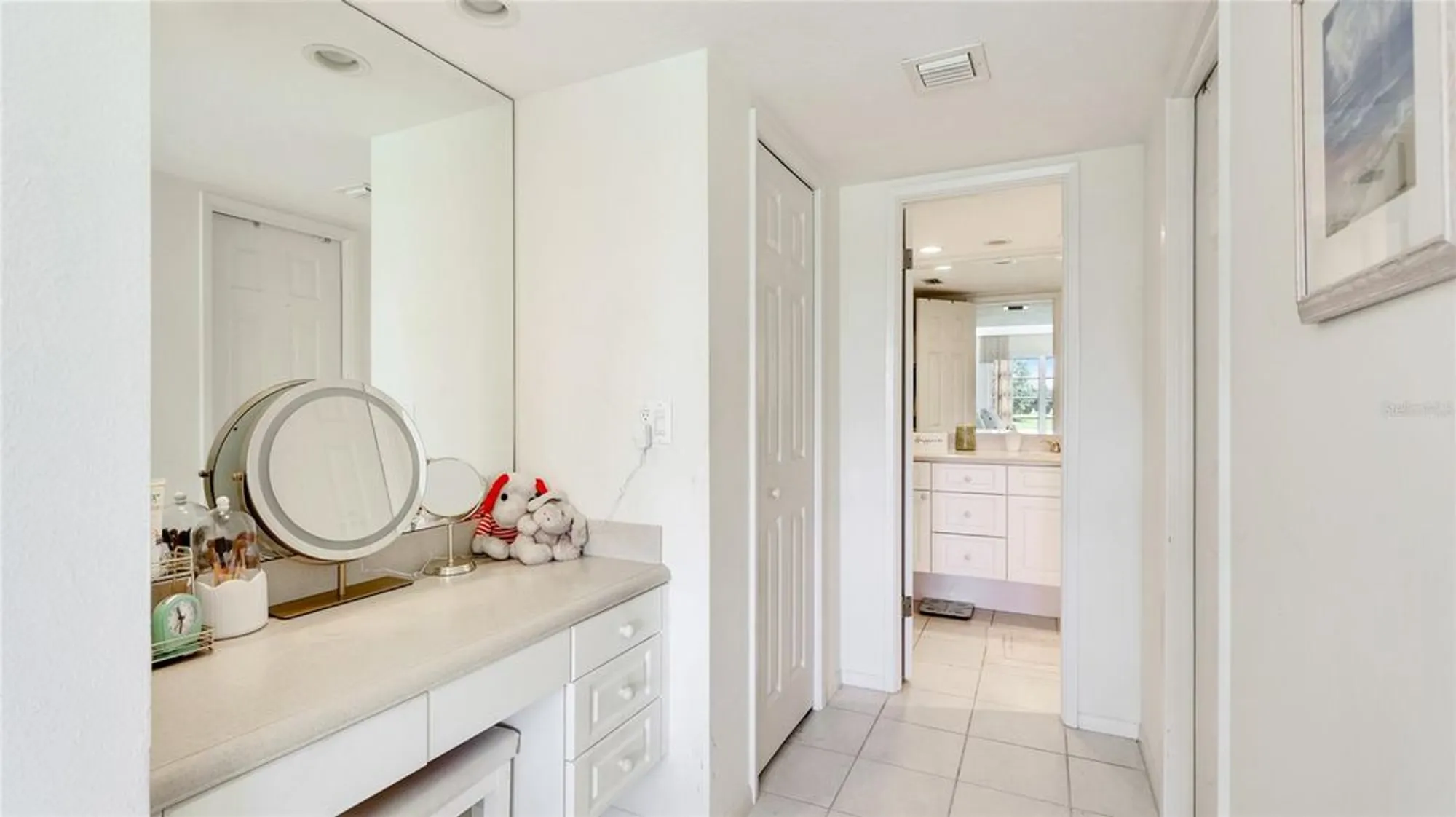 Property Slideshow image 15 of 23 | 7461 w country club dr 206, Sarasota, FL, 34243