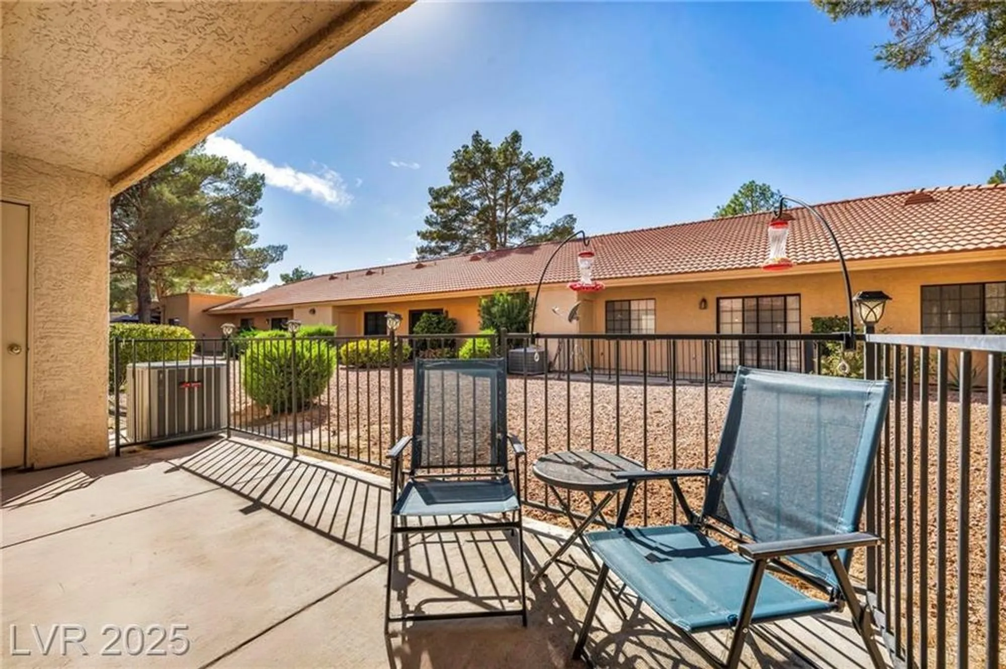 Property Slideshow image 38 of 44 | 2851 s valley view blvd unit 1025, Las Vegas, NV, 89102