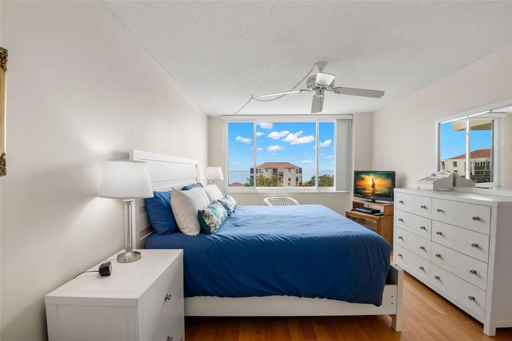 Property Slideshow image 17 of 43 | 6219 palma del mar blvd s apt 606, Saint Petersburg, FL, 33715