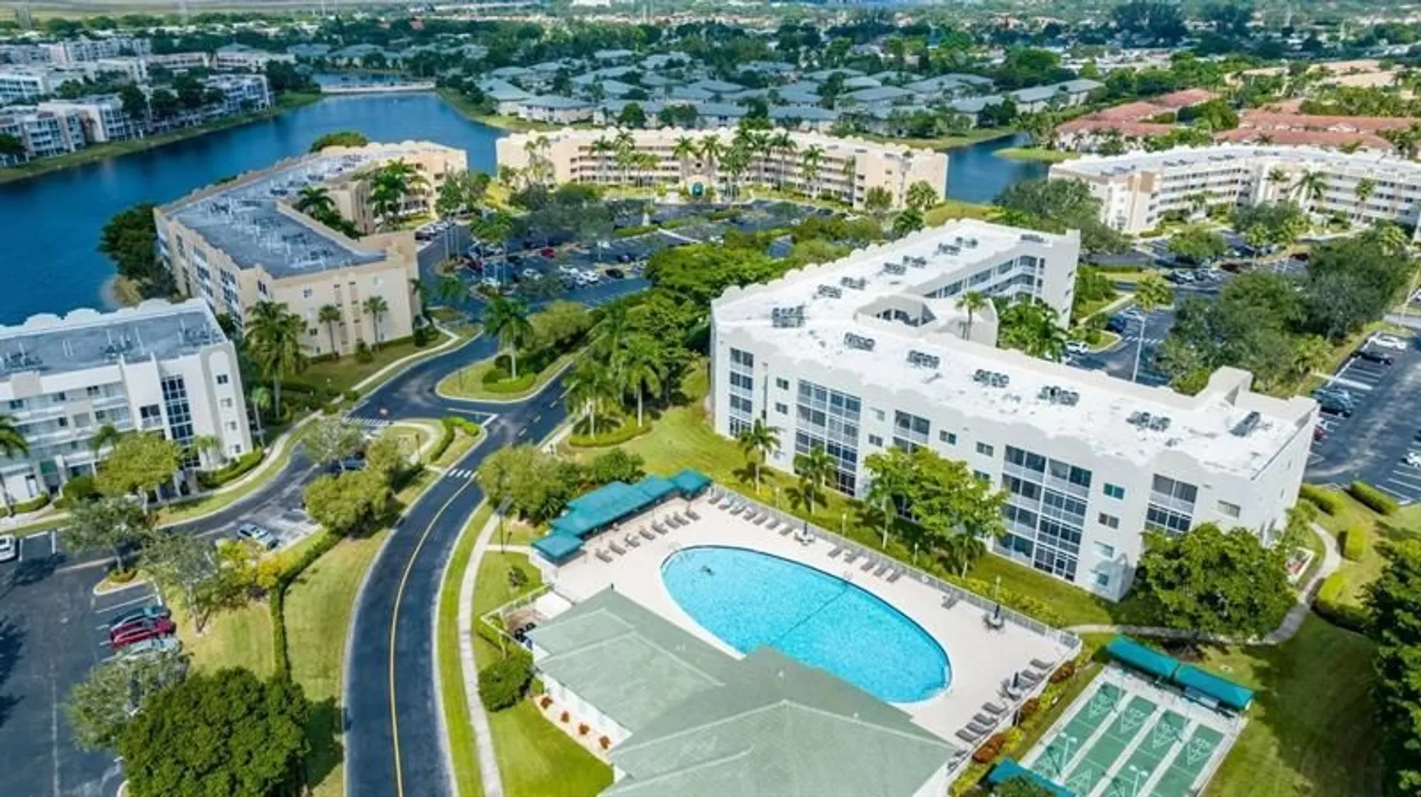 Property Slideshow image 13 of 13 | 7611 southampton ter 211, Tamarac, FL, 33321