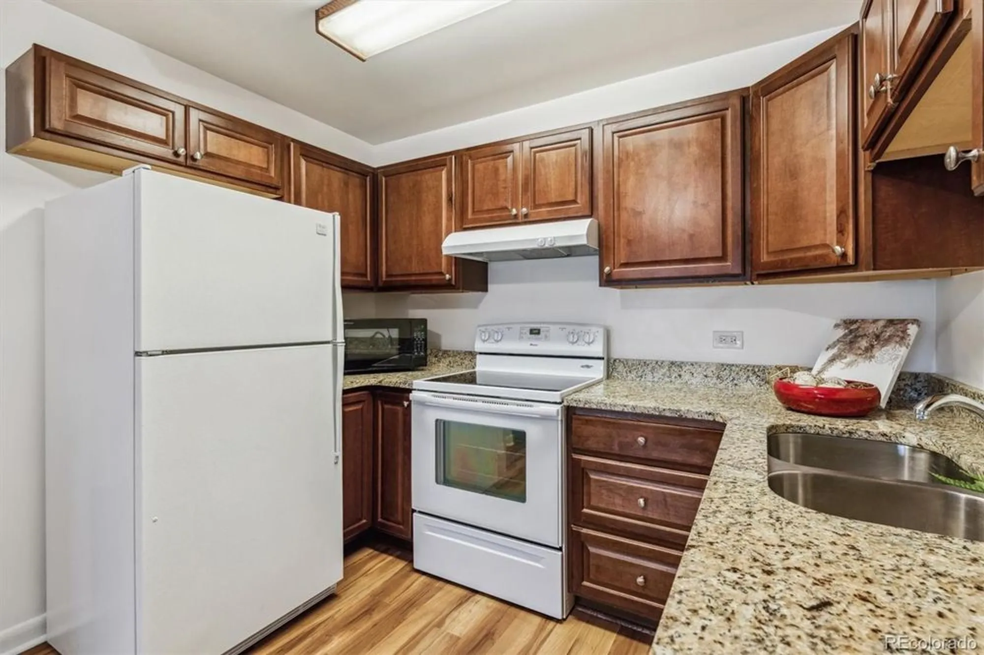 Property Slideshow image 6 of 50 | 610 s alton way apt 8d, Denver, CO, 80247