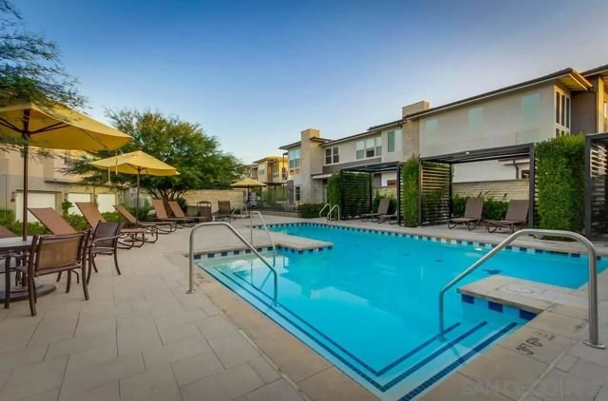 Property Slideshow image 41 of 59 | 16750 coyote bush dr 19, San Diego, CA, 92127