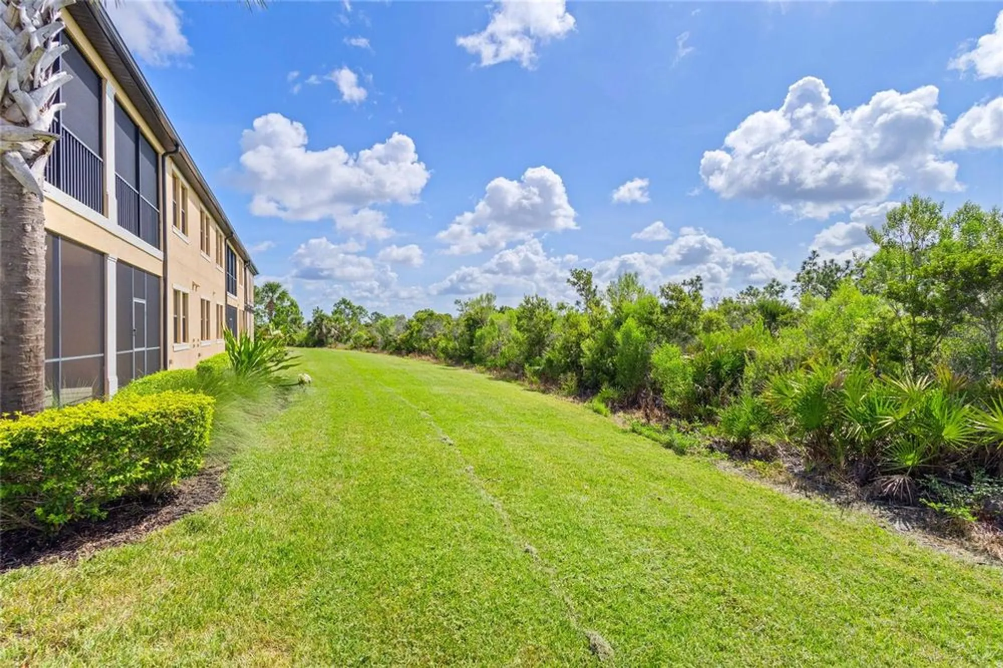Property Slideshow image 35 of 58 | 10035 crooked creek dr unit 202, Venice, FL, 34293