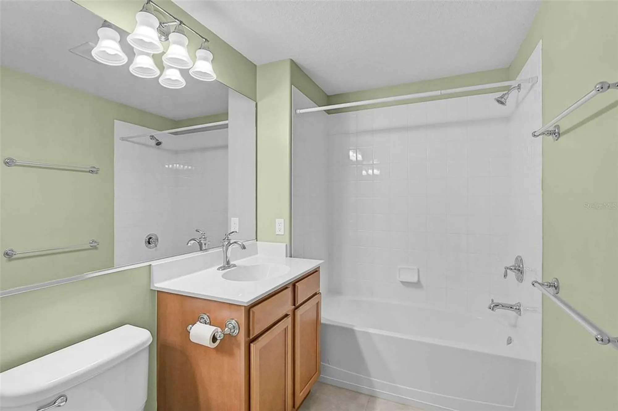 Property Slideshow image 21 of 38 | 1257 burgos dr 302, Sarasota, FL, 34238