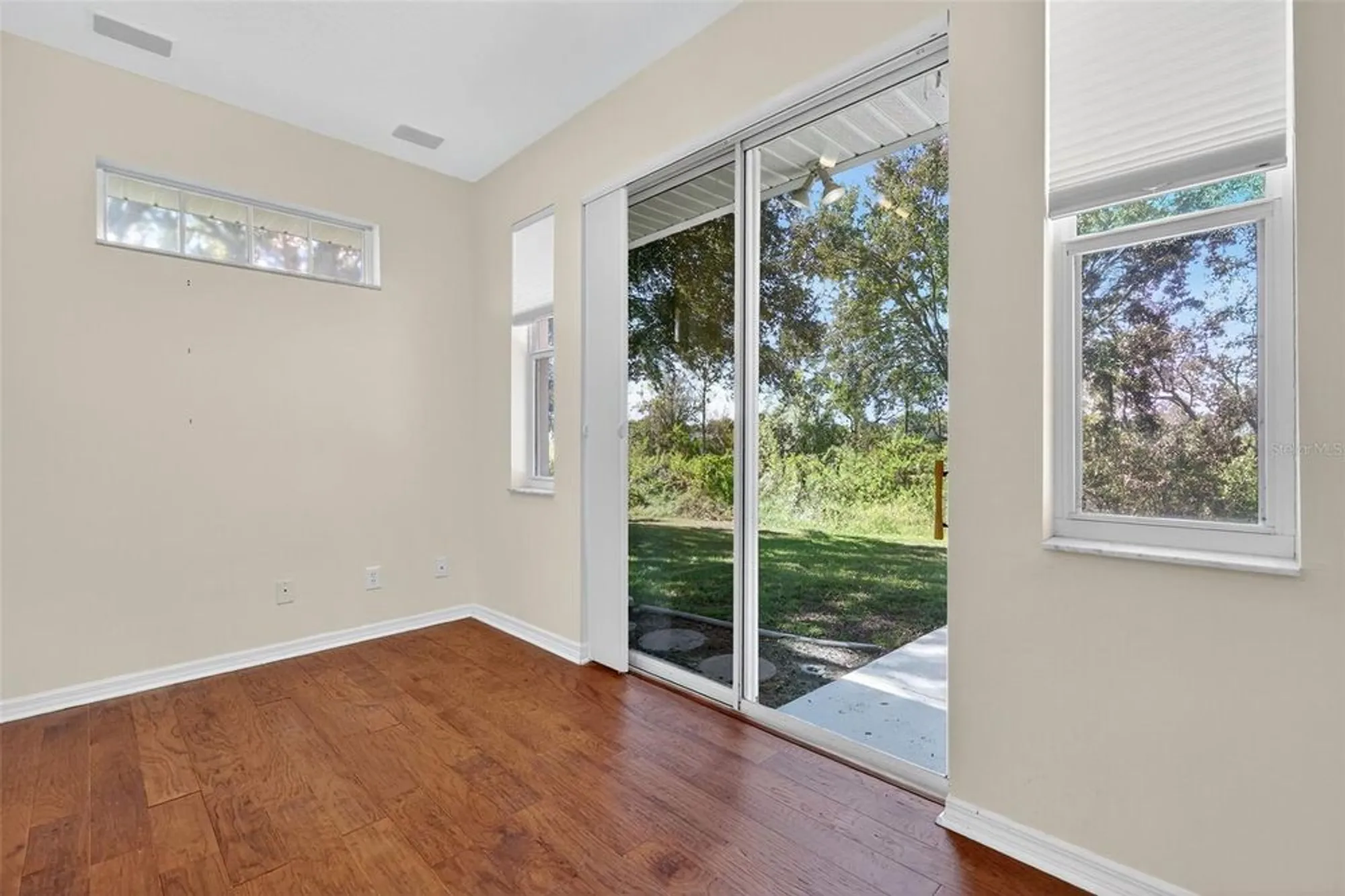 Property Slideshow image 32 of 66 | 21607 regency park ln, Leesburg, FL, 34748