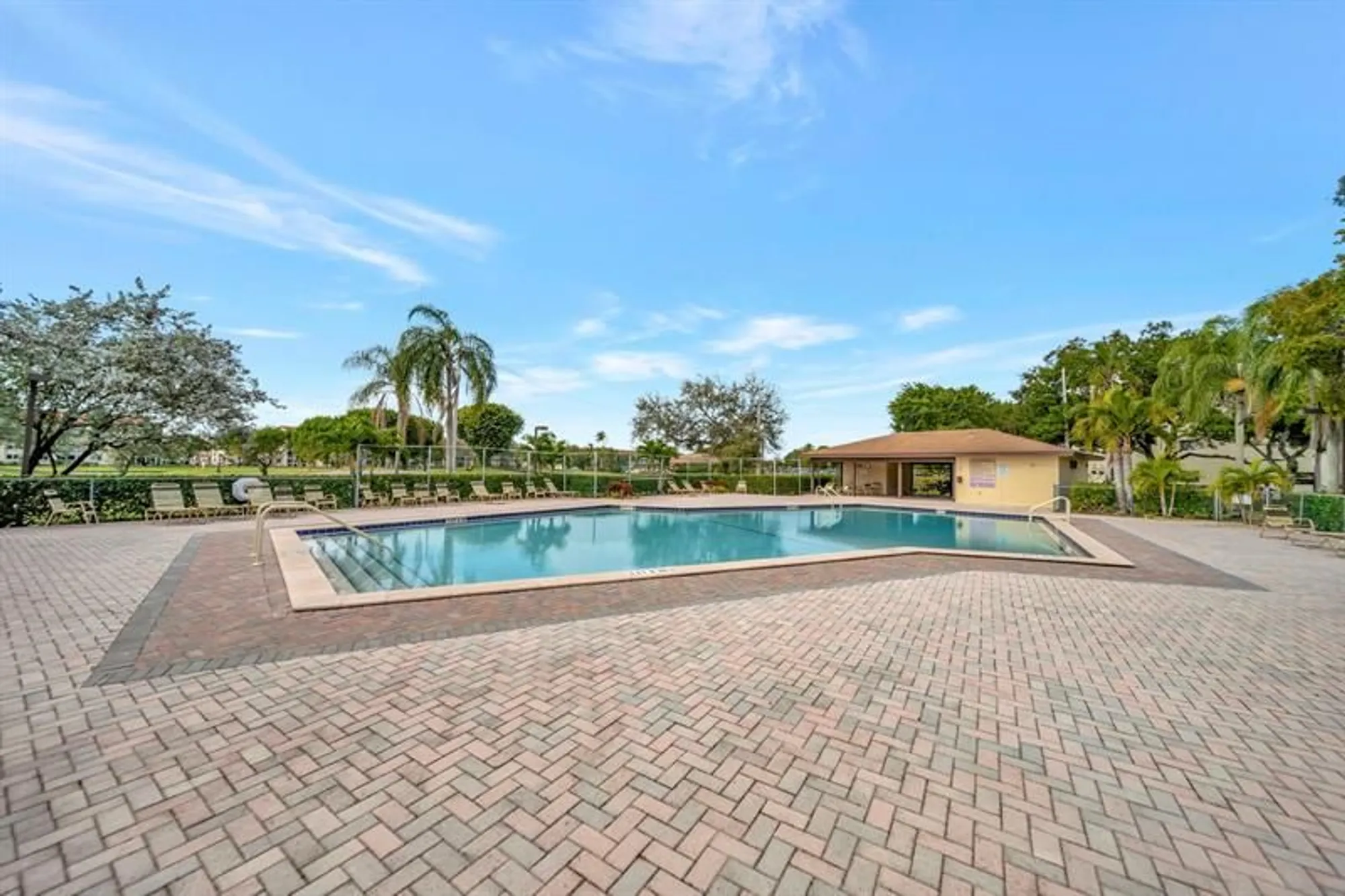 Property Slideshow image 42 of 54 | 900 sw 128th ave, Pembroke Pines, FL, 33027