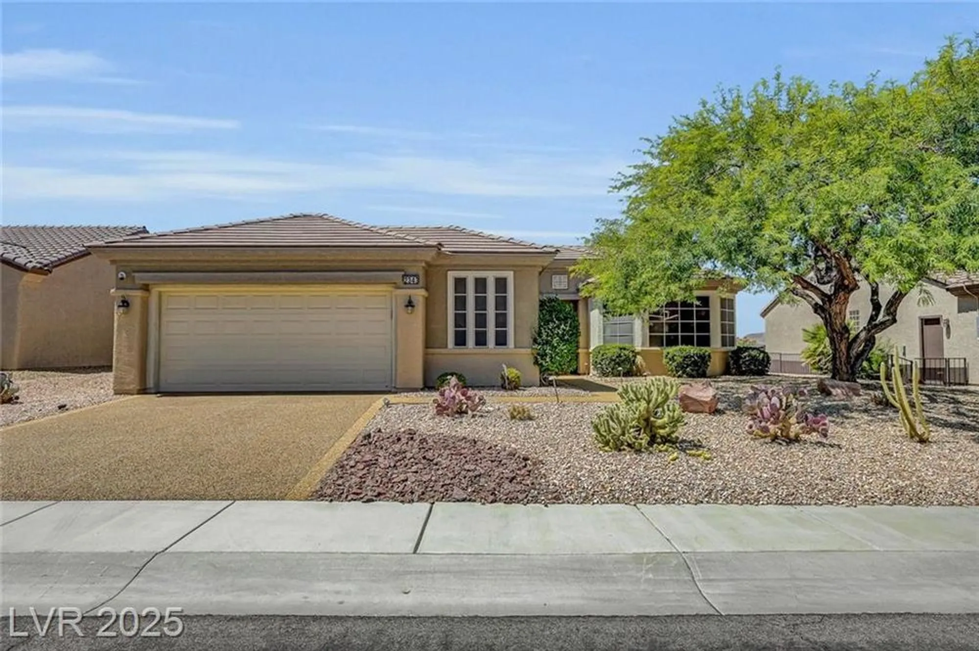 Property Slideshow image 4 of 60 | 2343 hardin ridge dr, Henderson, NV, 89052