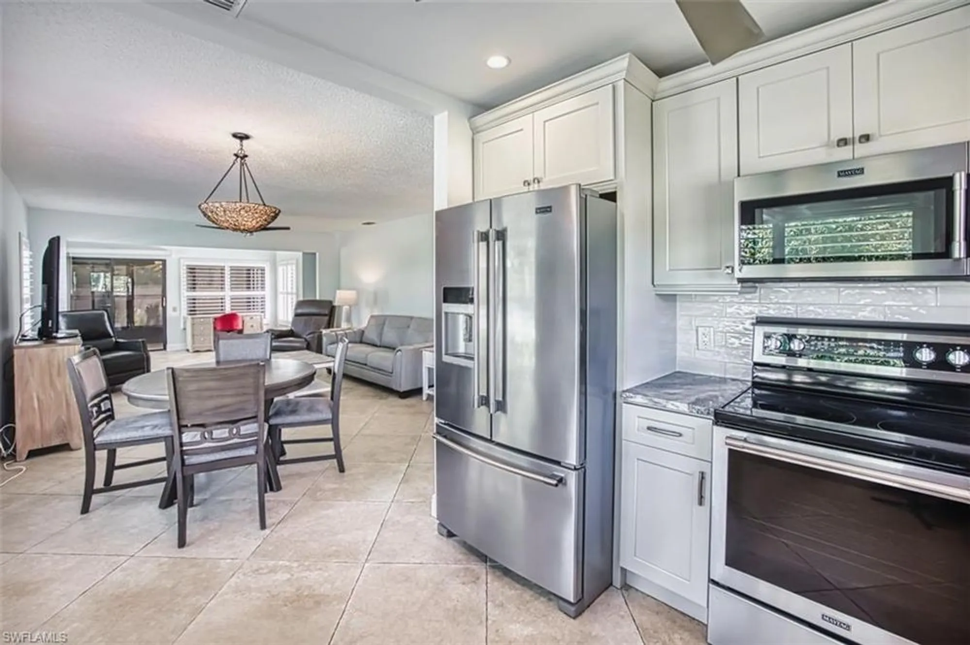 Property Slideshow image 3 of 50 | 1846 pine glade cir, Fort Myers, FL, 33907