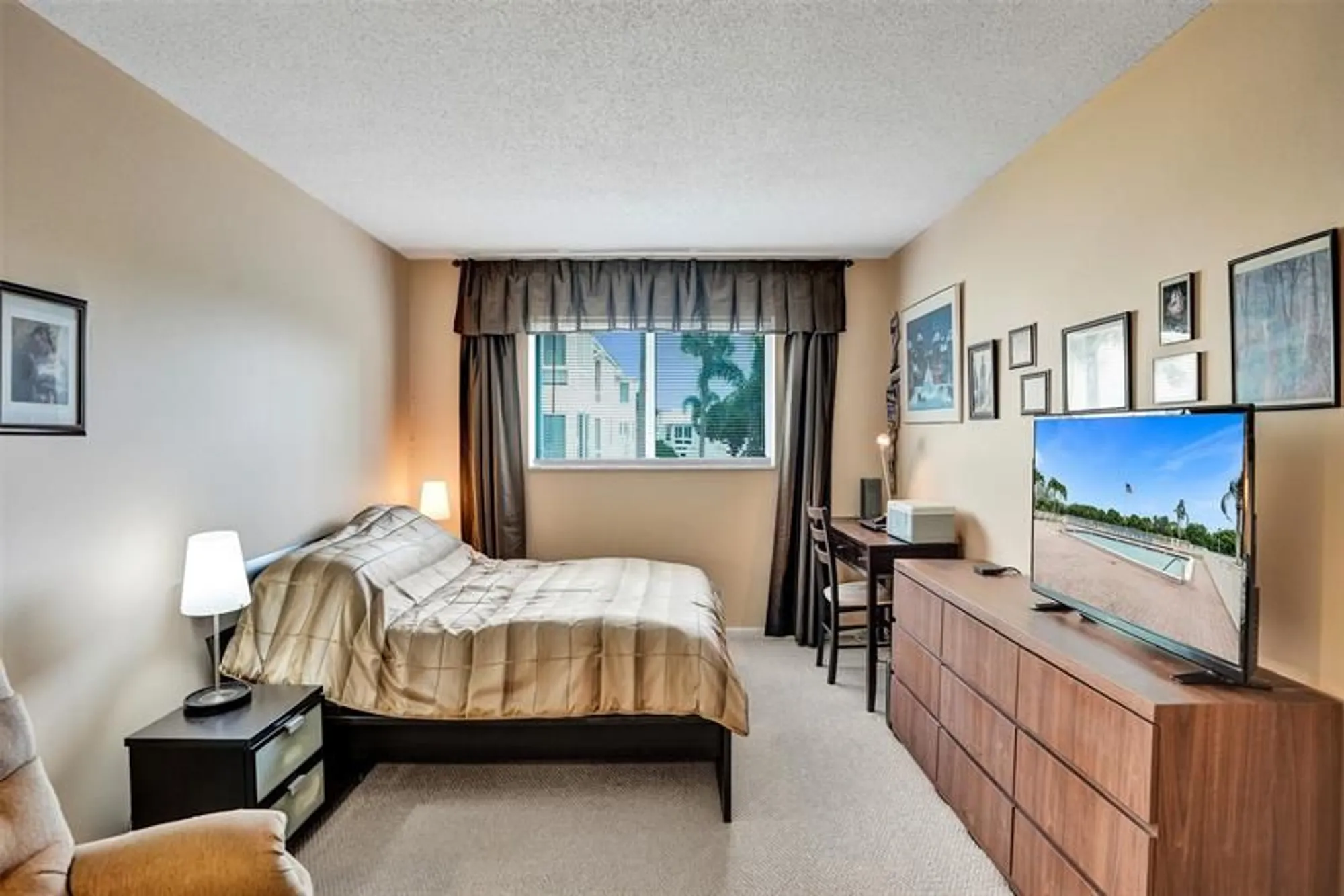 Property Slideshow image 14 of 38 | 32 colonial club dr apt 202, Boynton Beach, FL, 33435