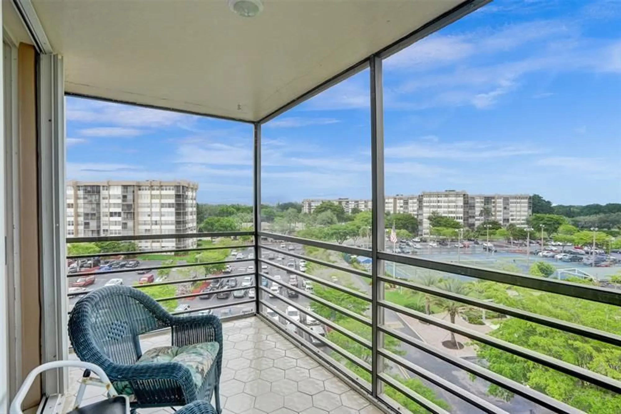 Property Slideshow image 24 of 71 | 1100 saint charles pl 612, Pembroke Pines, FL, 33026