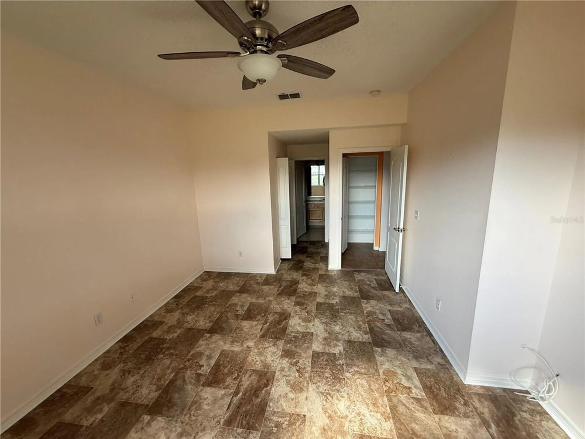 Property Slideshow image 11 of 23 | 2110 acadia greens dr # 61, Sun City Center, FL, 33573