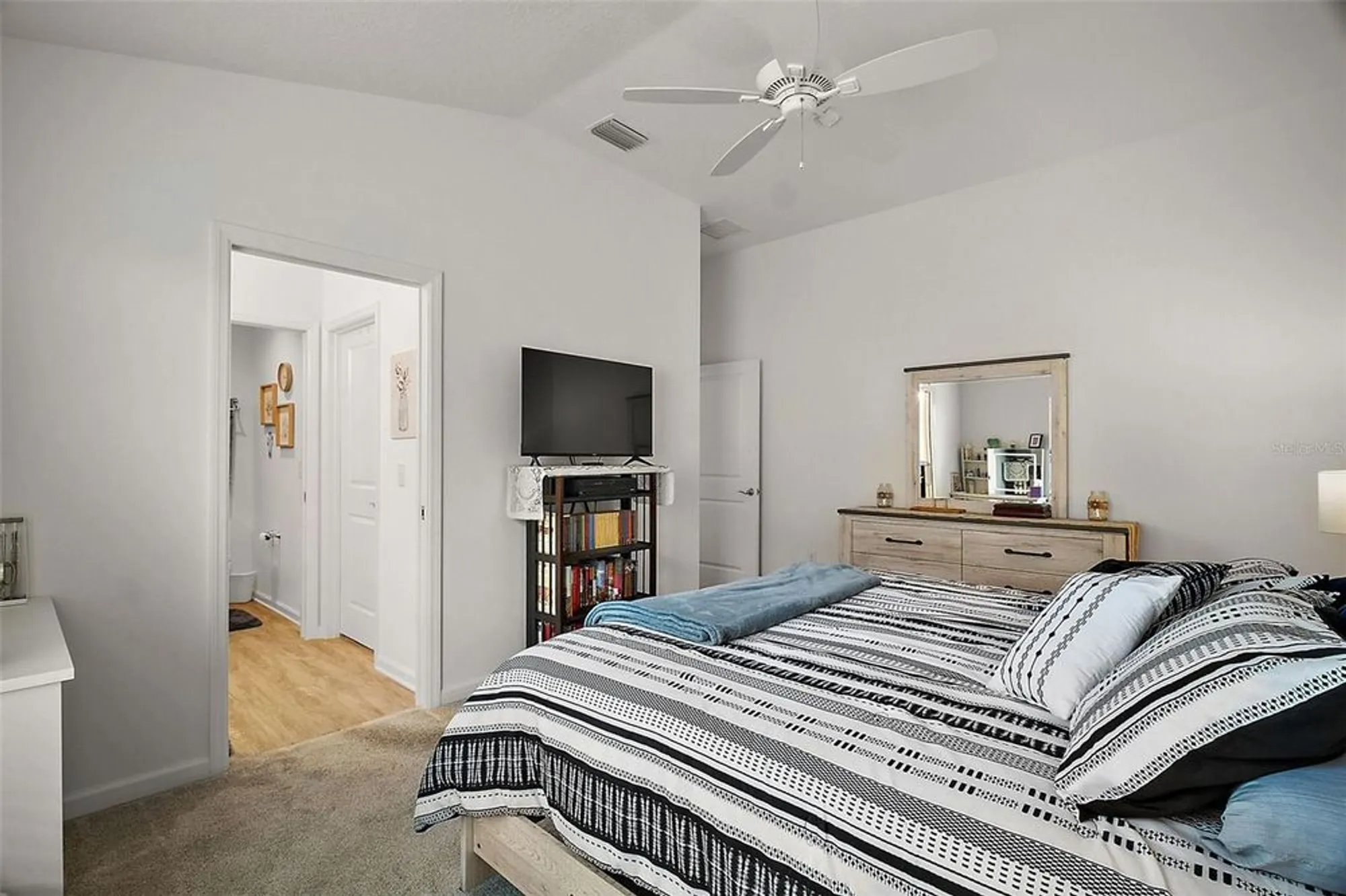 Property Slideshow image 4 of 27 | 2866 judah st, The Villages, FL, 32163