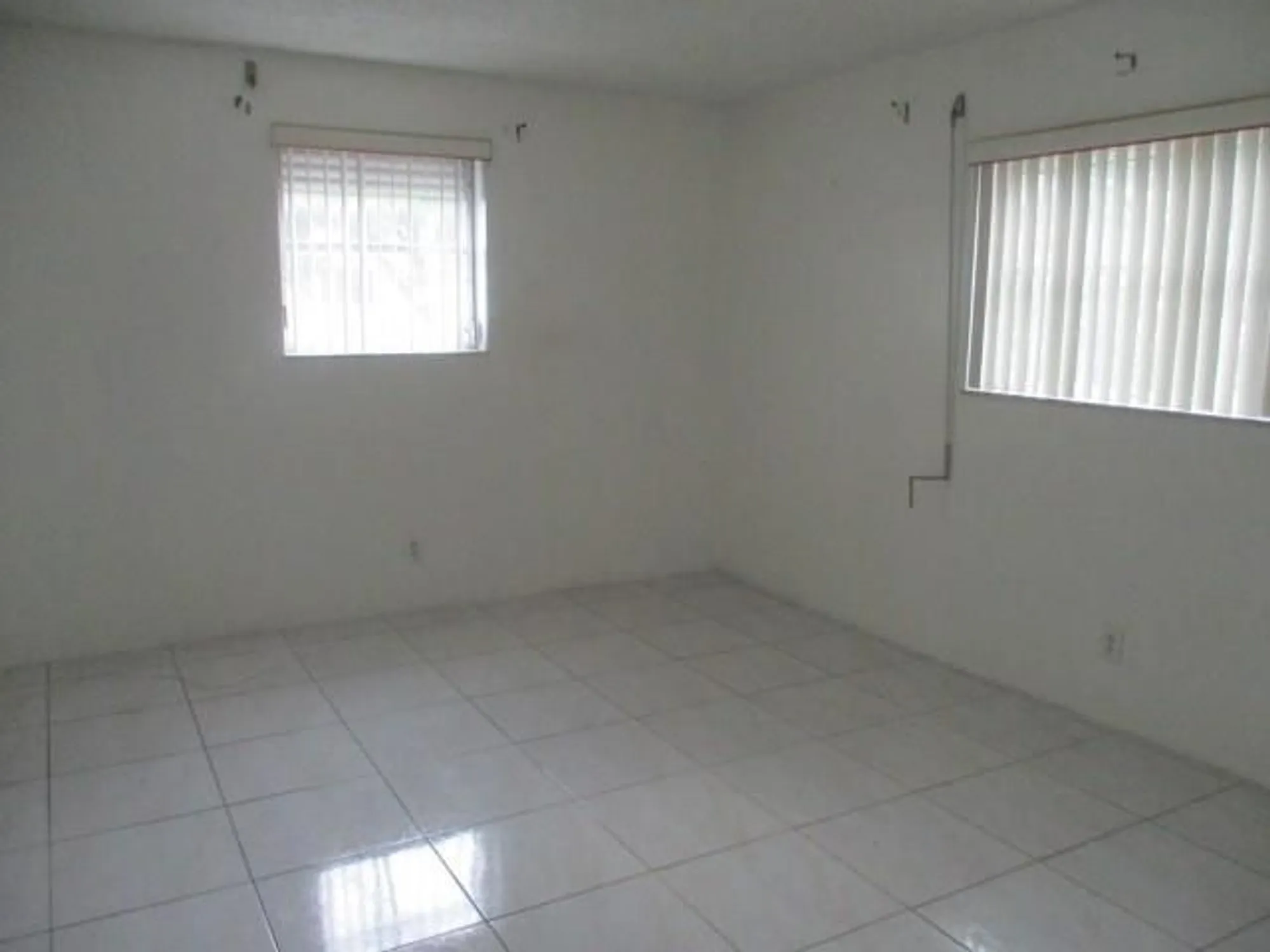 Property Slideshow image 7 of 11 | 2687 garden dr 212, Lake Worth, FL, 33461